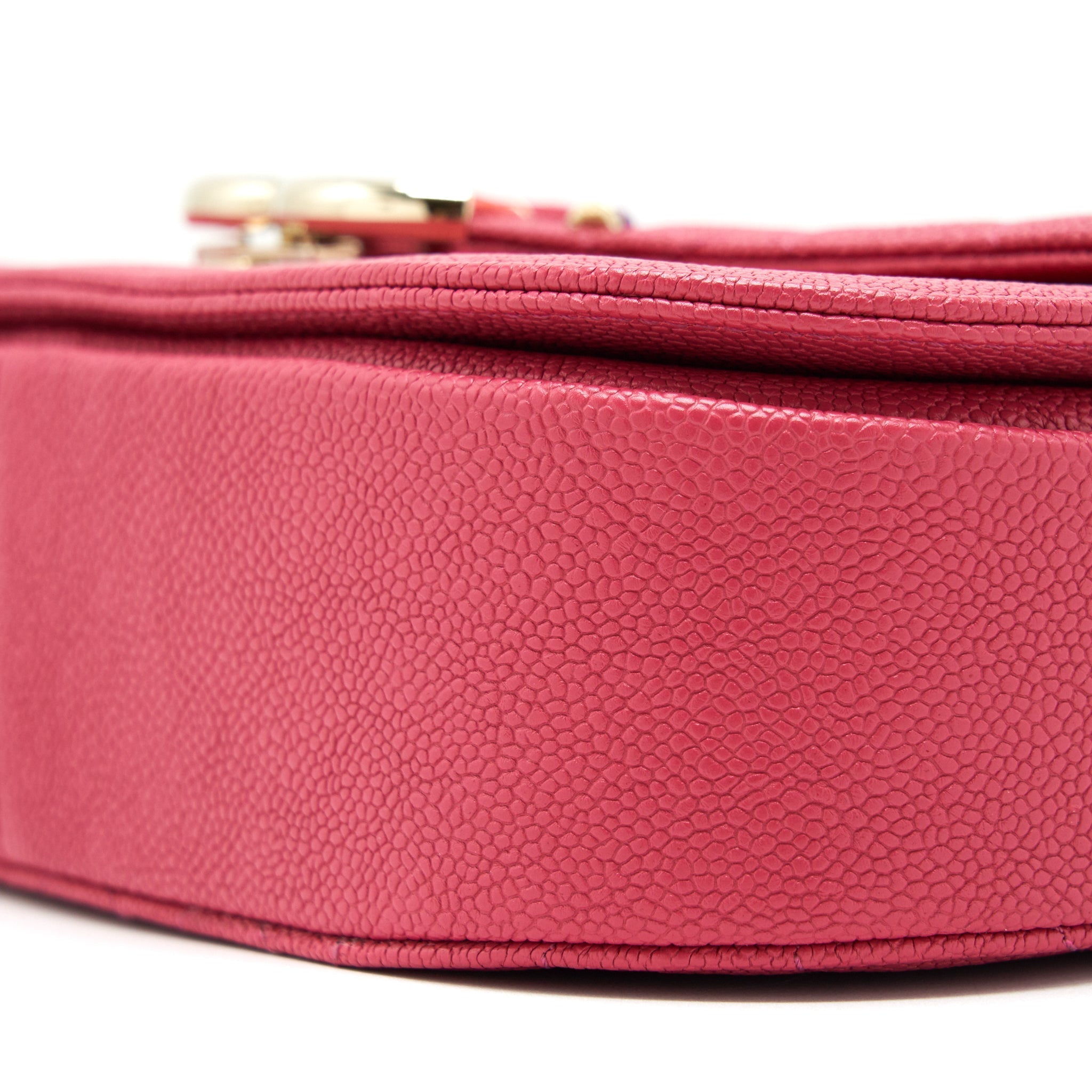 MESSENGER CROSSBODY BAG CAVIAR RED GHW