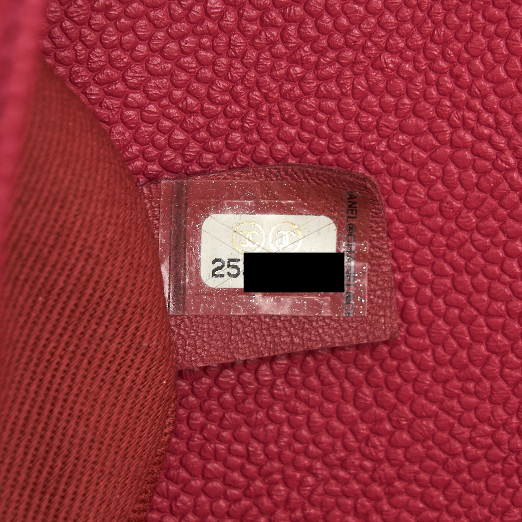 MESSENGER CROSSBODY BAG CAVIAR RED GHW