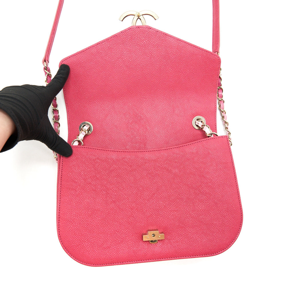 MESSENGER CROSSBODY BAG CAVIAR RED GHW