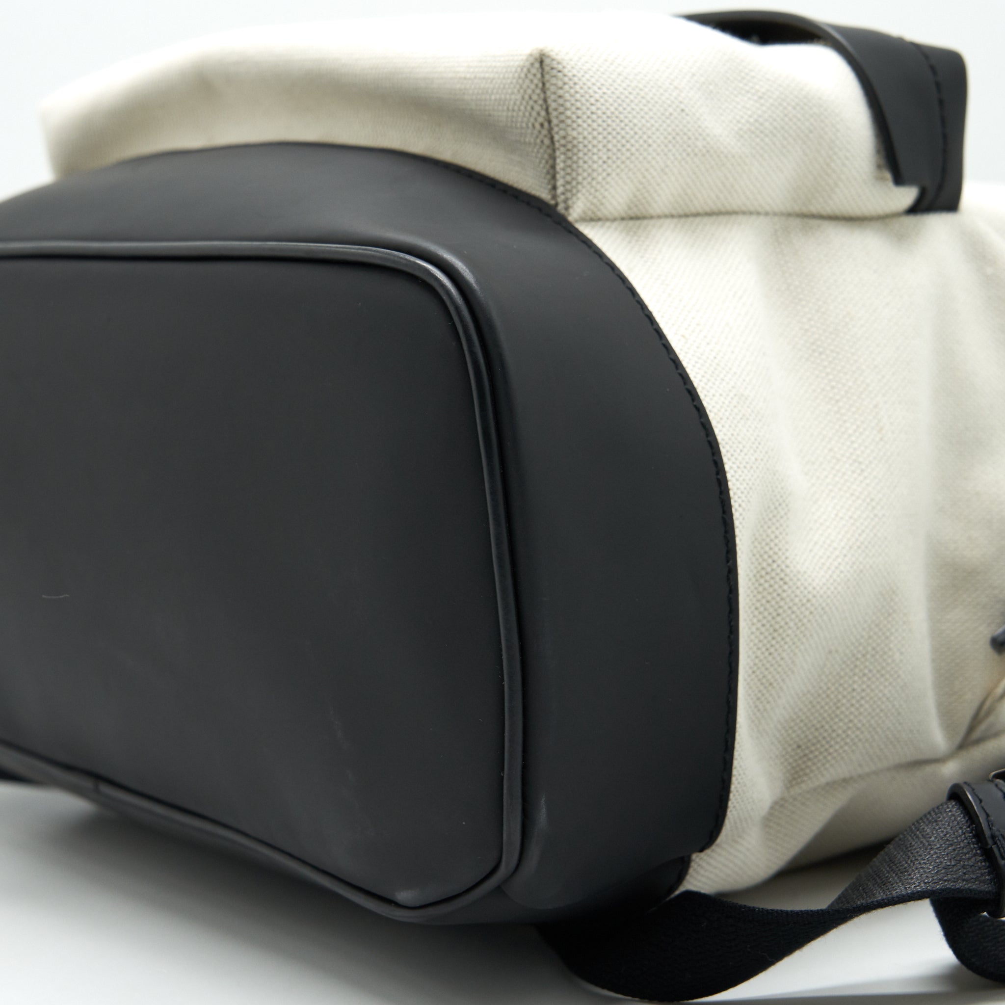 CANVAS BACKPACK BLACK