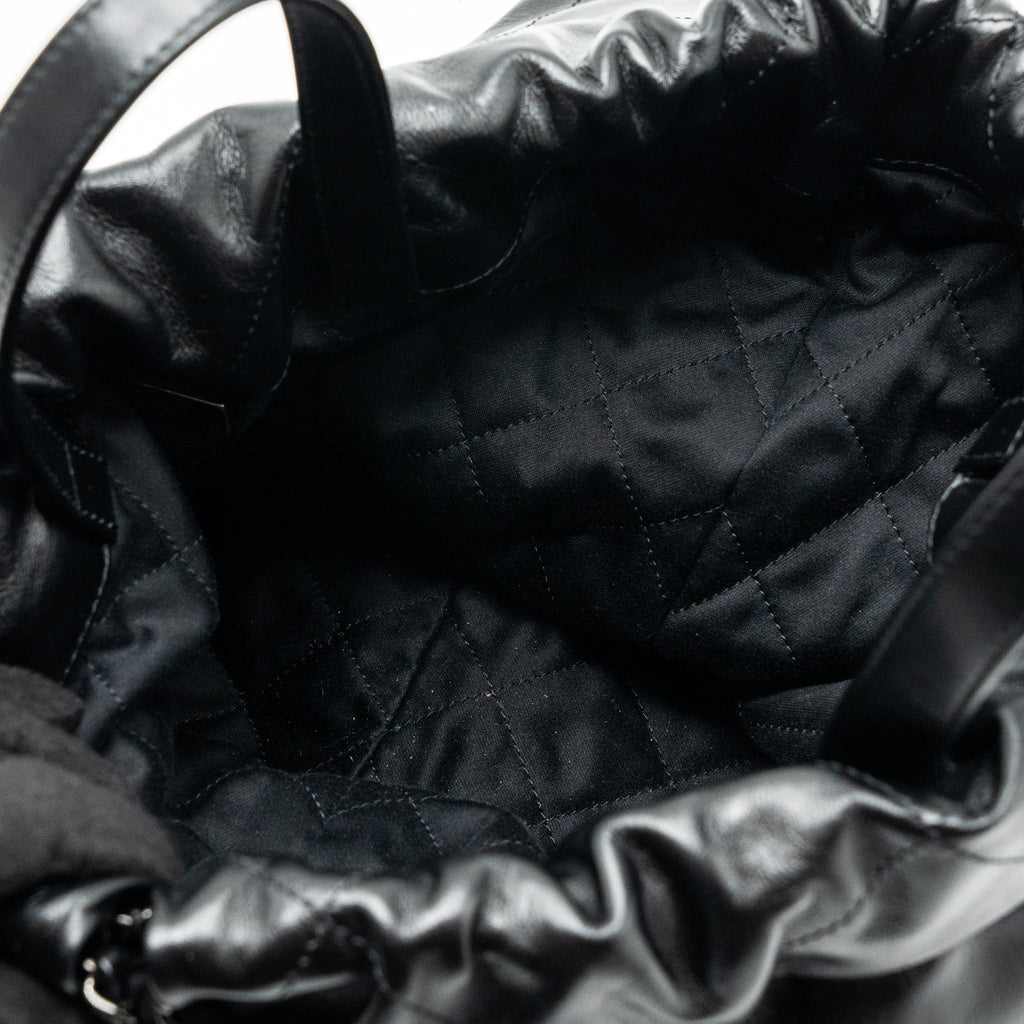 22 BACKPACK CALFSKIN SO BLACK / BLACK HARDWARE (MICROCHIP)
