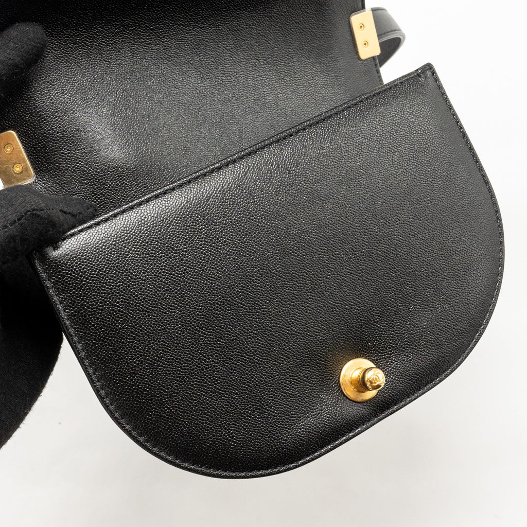 22A ROUND BOY MESSENGER BAG CAVIAR BLACK GHW (MICROCHIP)