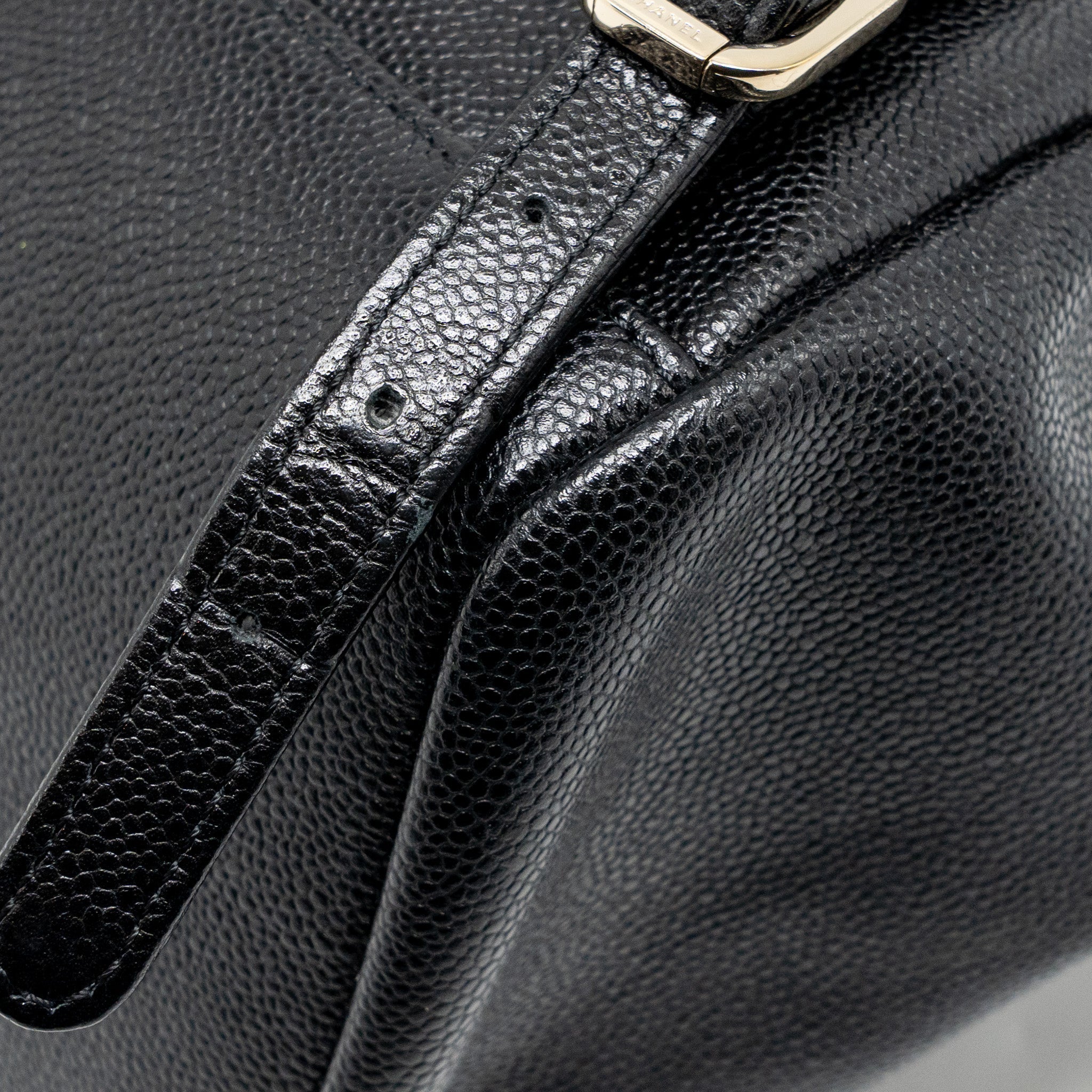 AFFINITY BACKPACK CAVIAR BLACK LGHW (MICROCHIP)