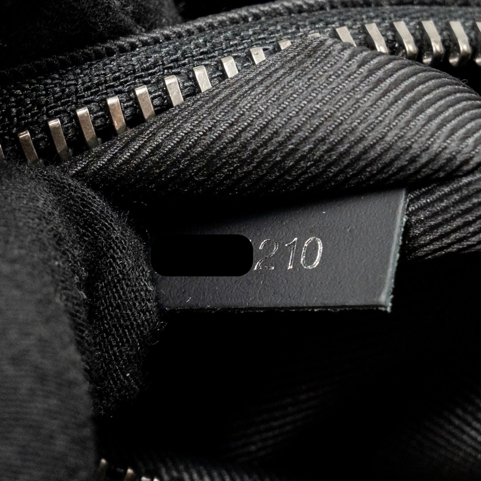 MESSENGER VOYAGER PM MONOGRAM CANVAS BLACK SHW