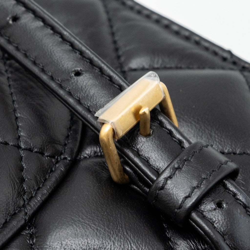 23S FLAP BACKPACK CALFSKIN BLACK BRUSHED GHW (MICROCHIP)