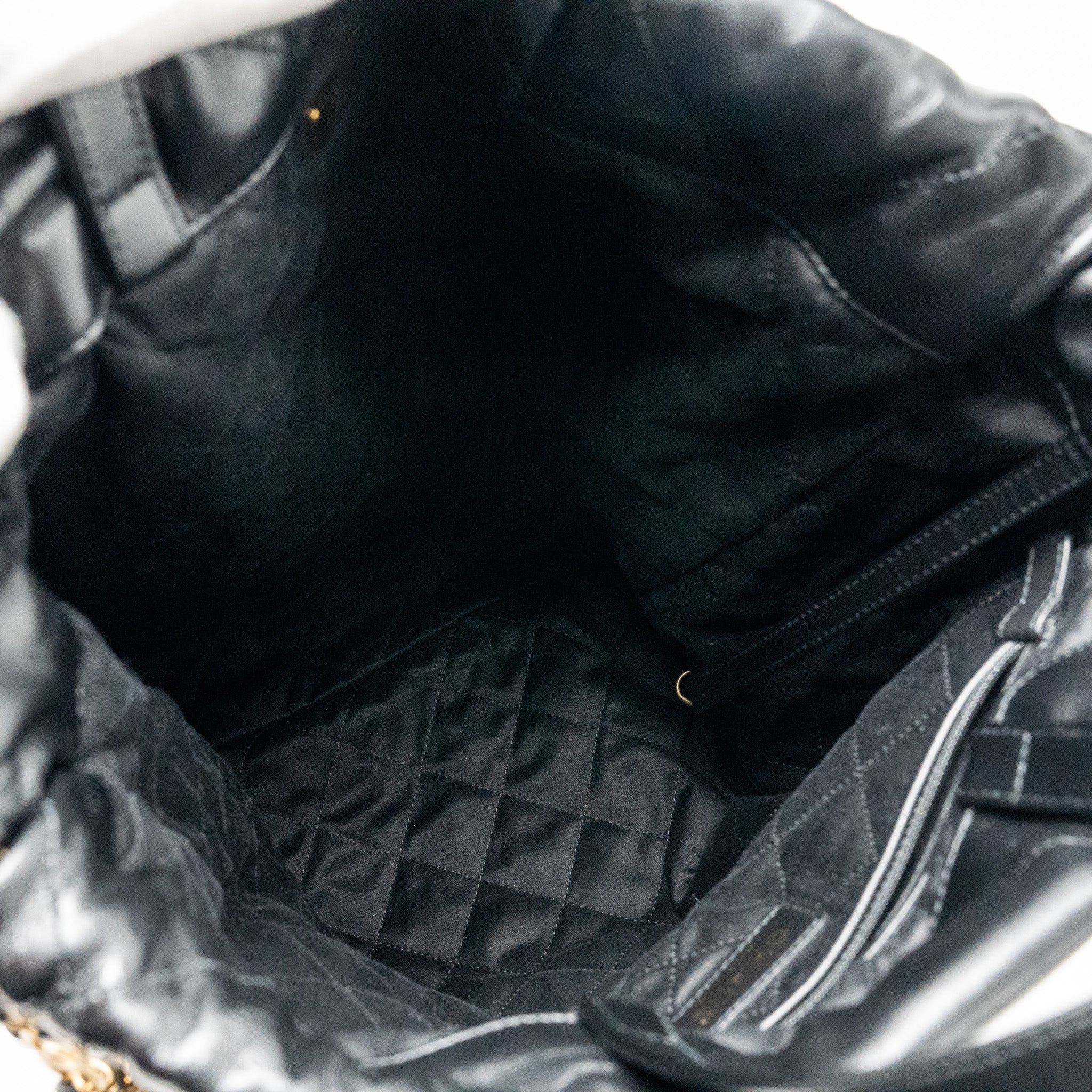 LARGE 22 BACKPACK GOLD LETTER LOGO SHINY CALFSKIN BLACK GHW(MICROCHIP)