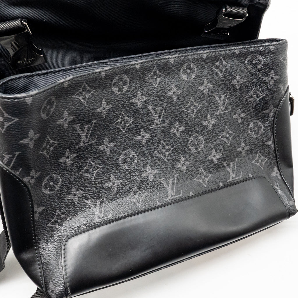 MESSENGER VOYAGER PM MONOGRAM ECLIPSE BLACK SHW