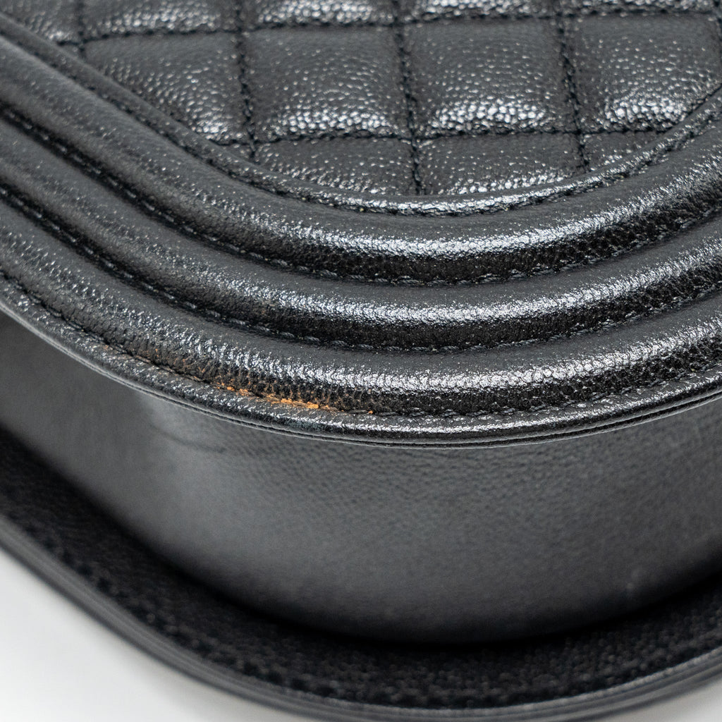 22A ROUND BOY MESSENGER BAG CAVIAR BLACK GHW (MICROCHIP)