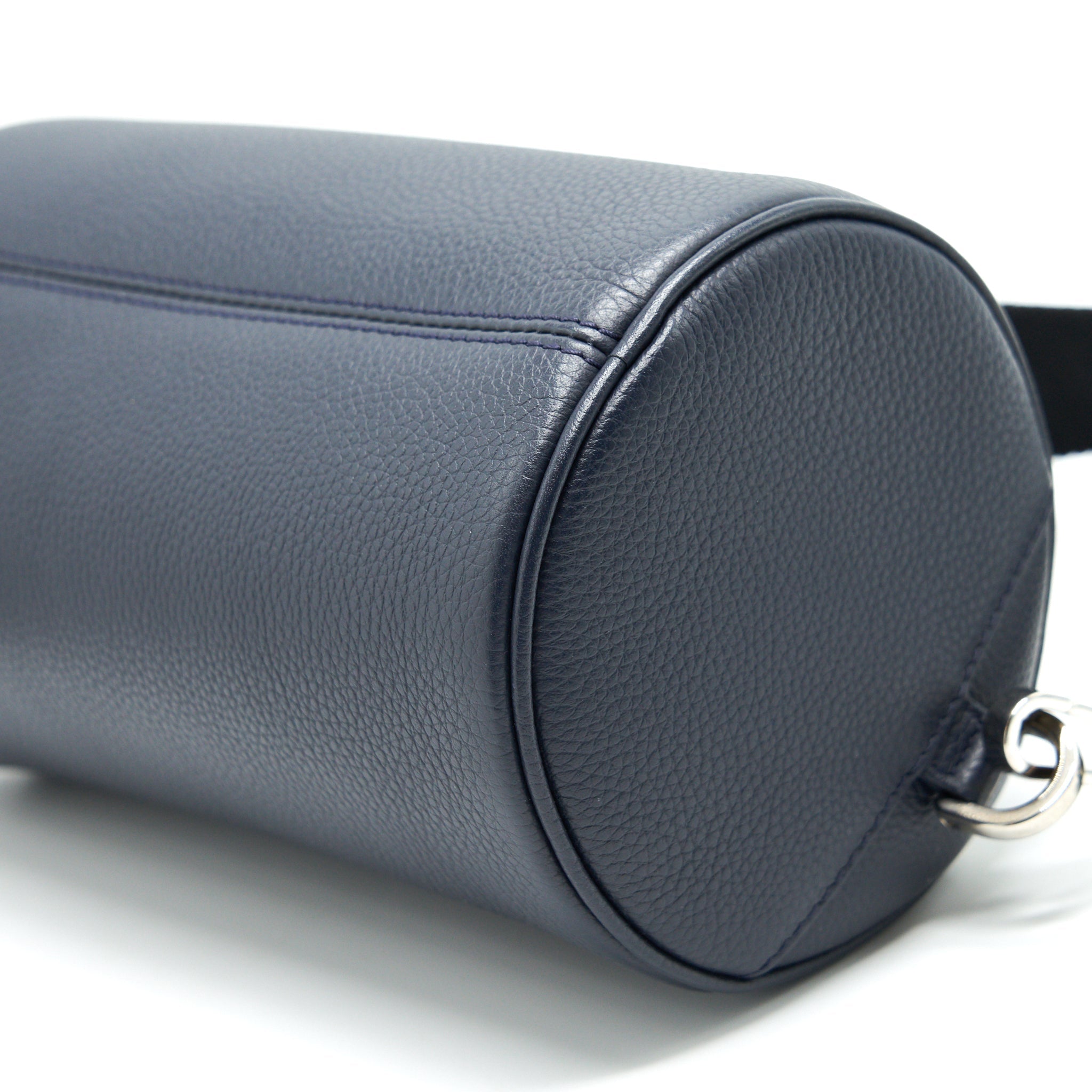 HOMME GRAINED CALFSKIN ROLLER MESSENGER BAG