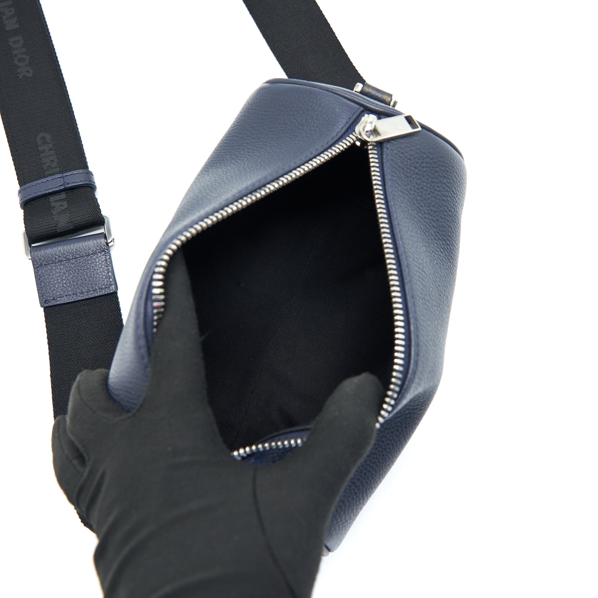 HOMME GRAINED CALFSKIN ROLLER MESSENGER BAG