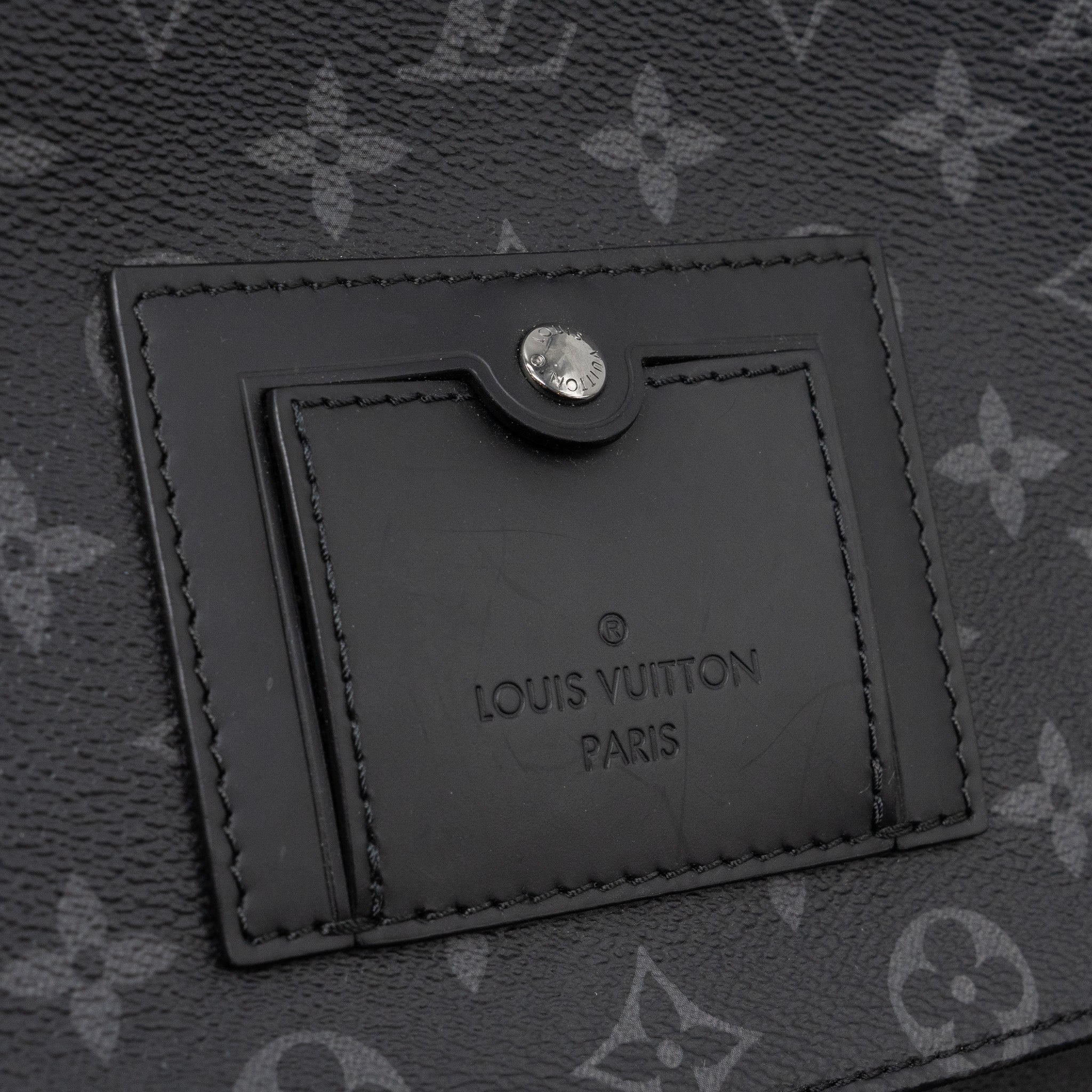 MESSENGER PM VOYOGER MONOGRAM ECLIPSE CANVAS BLACK SHW