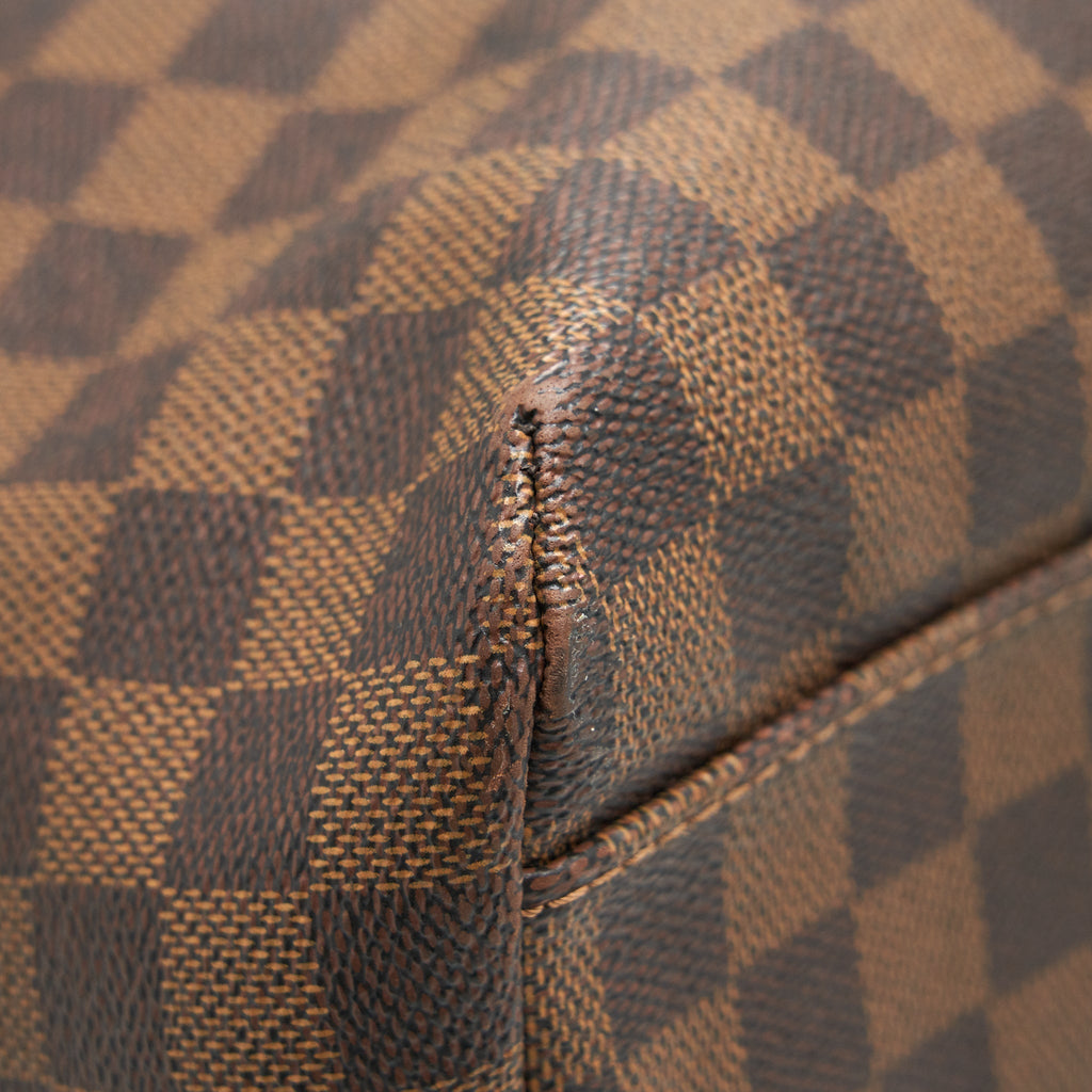 DAMIER EBENE LUGGAGE BAG