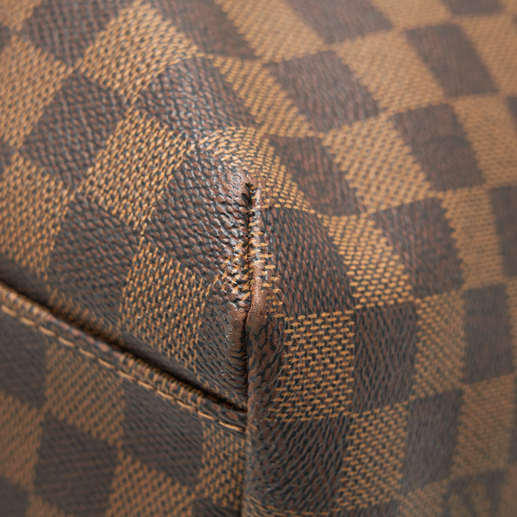 DAMIER EBENE LUGGAGE BAG
