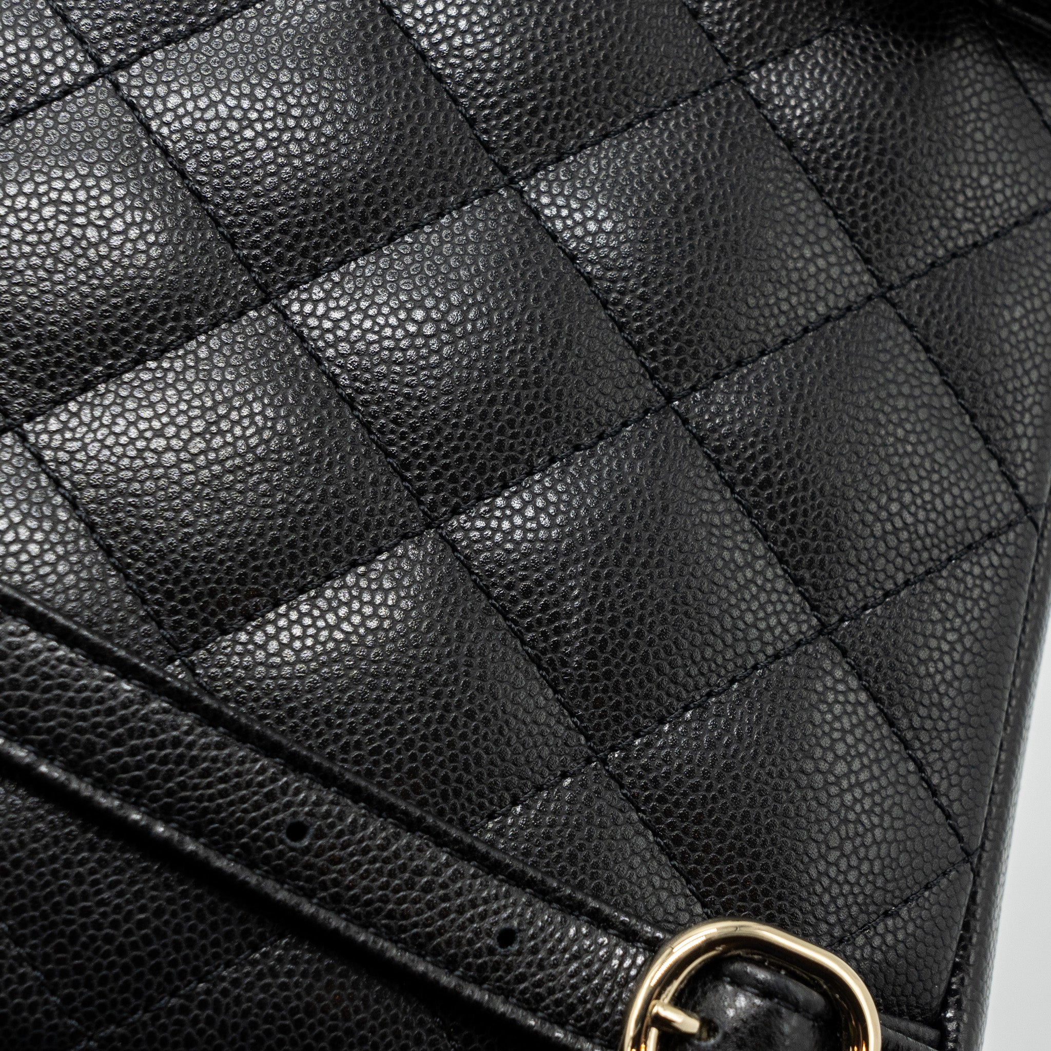 23K TRIPLE POCKET BACKPACK CAVIAR BLACK LGHW(MICROCHIP)