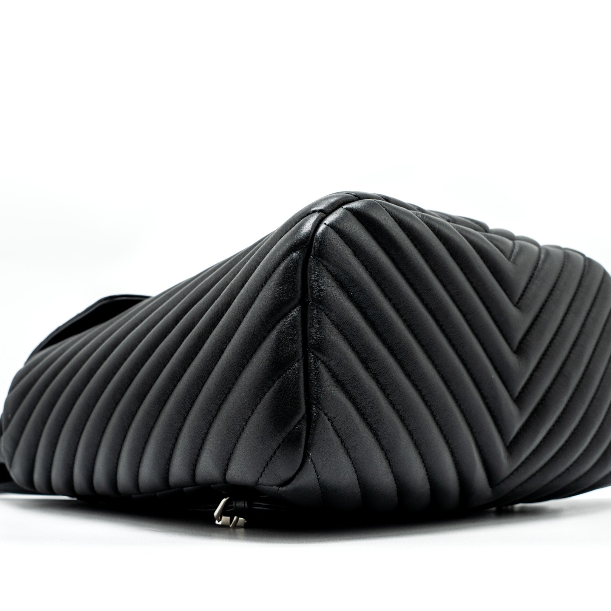 URBAN SPIRIT BACKPACK CHEVRON CALFSKIN BLACK SHW