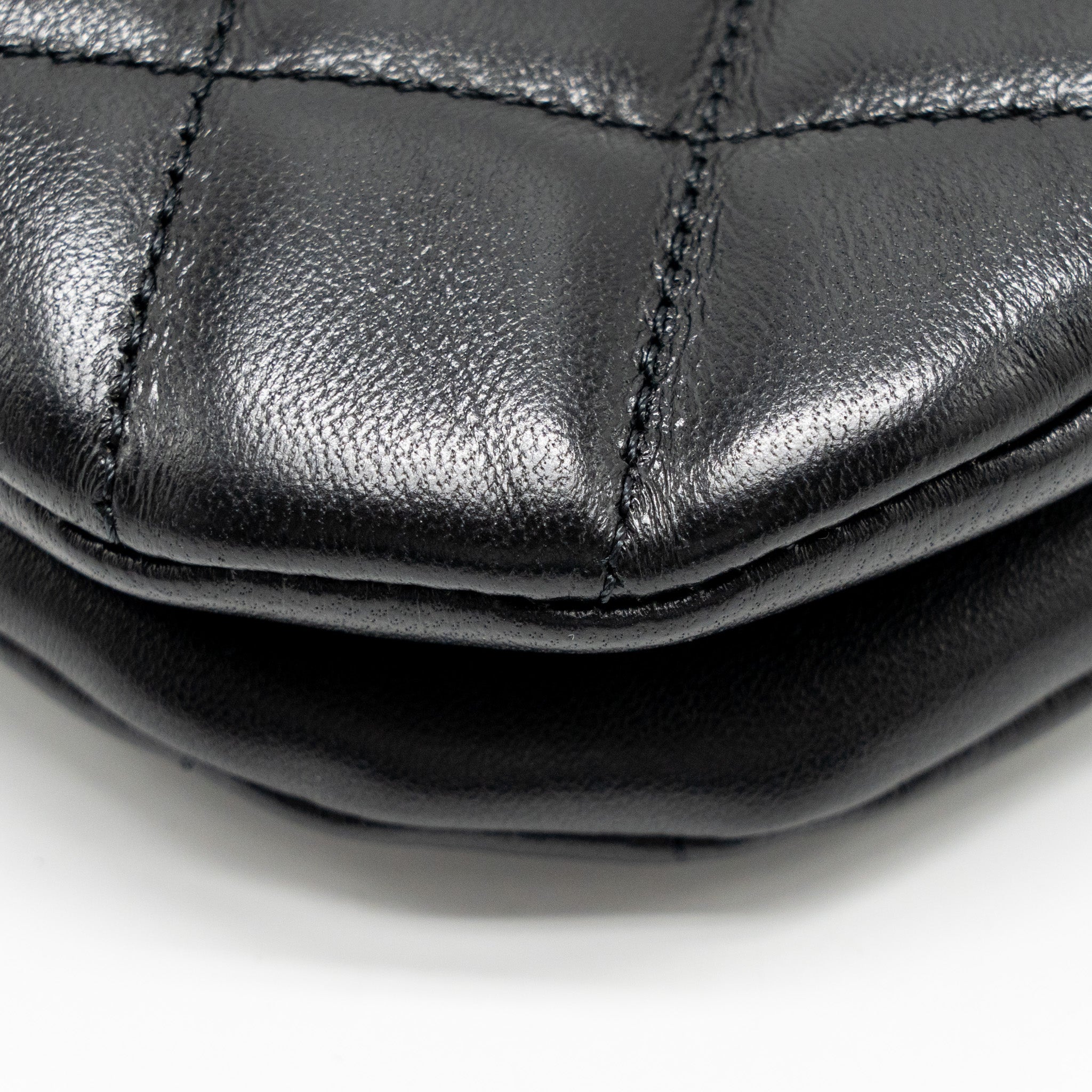 24C QUILTED SMALL MESSENGER BAG BLACK LAMBSKIN GHW (MICROCHIP)