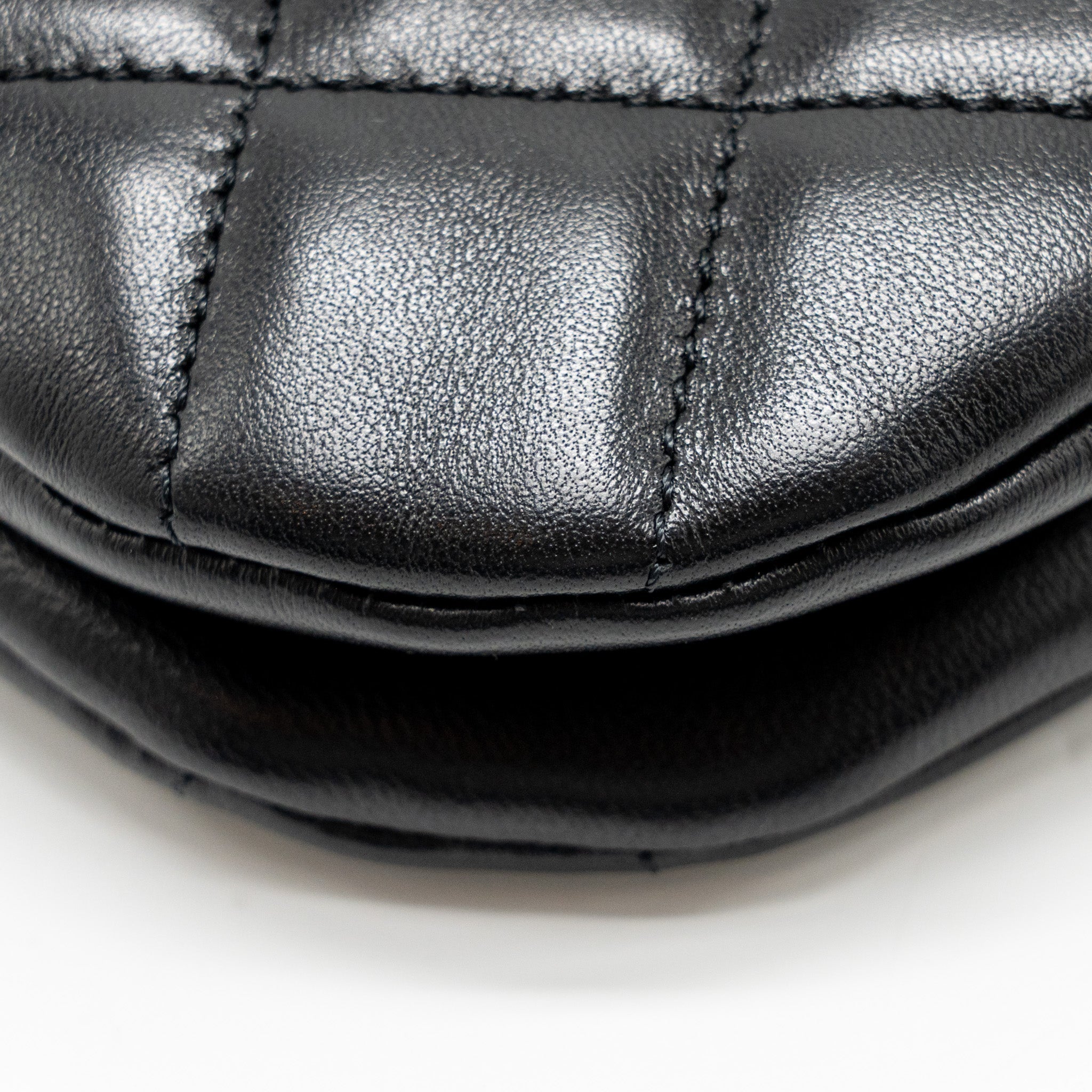 24C QUILTED SMALL MESSENGER BAG BLACK LAMBSKIN GHW (MICROCHIP)