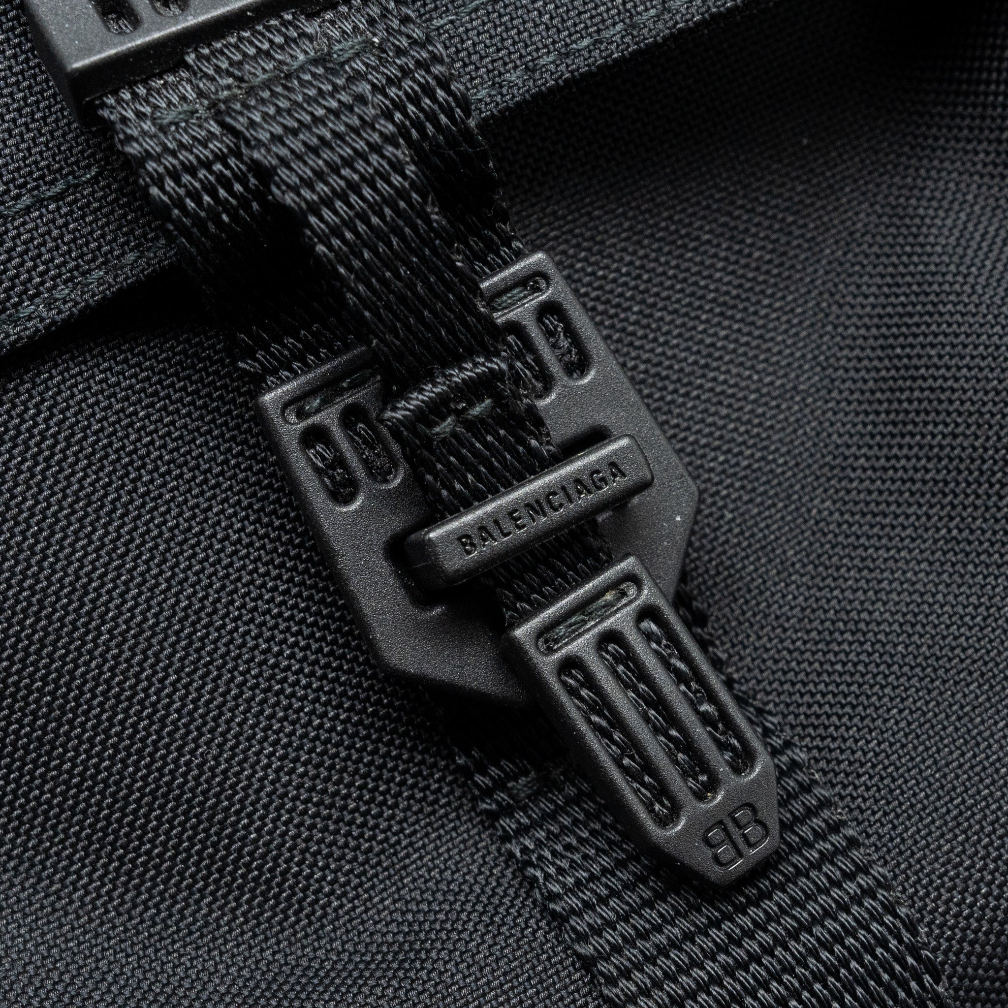 ARMY MESSENGER BAG BLACK RECYCLED NYLON BLACK/BLACK HARDWARE