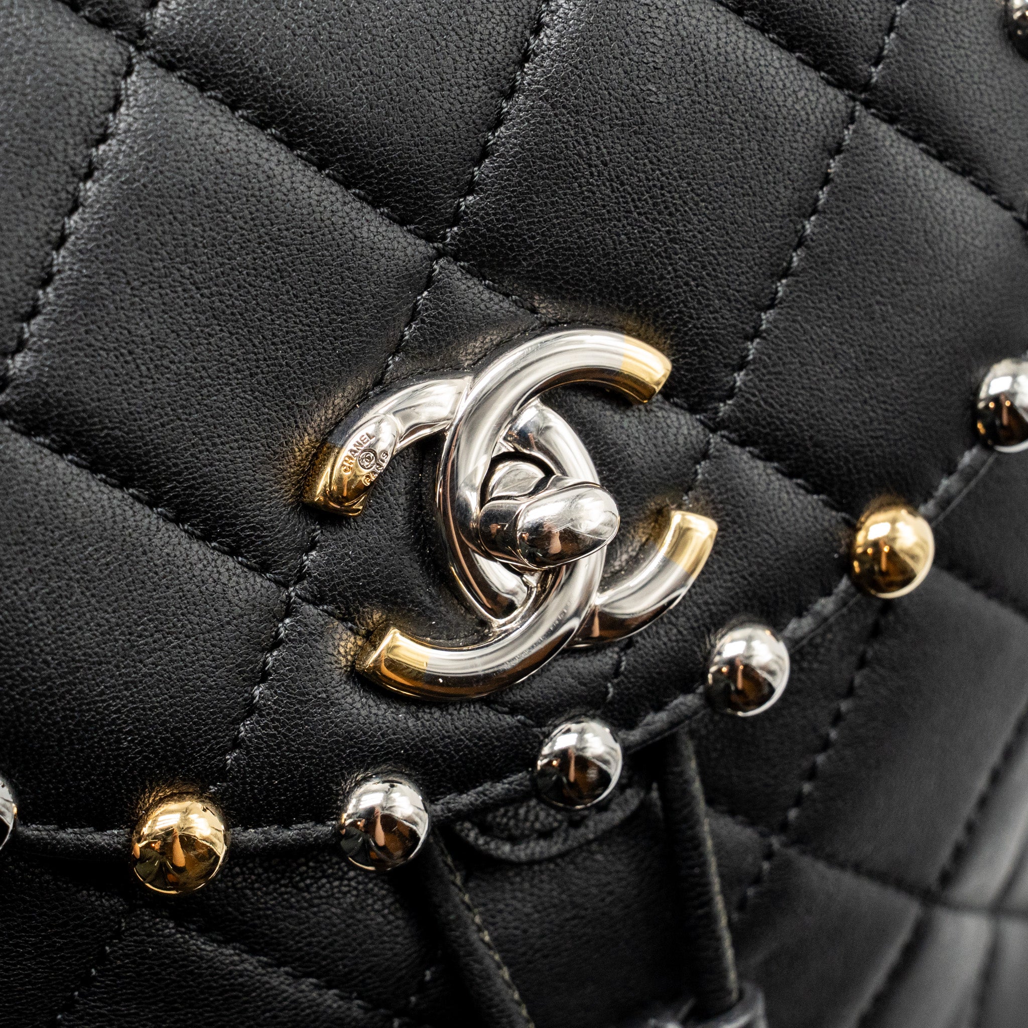 QUILTED METALLIC BUBBLE BACKPACK LAMBSKIN BLACK MULTICOLOUR HARDWARE
