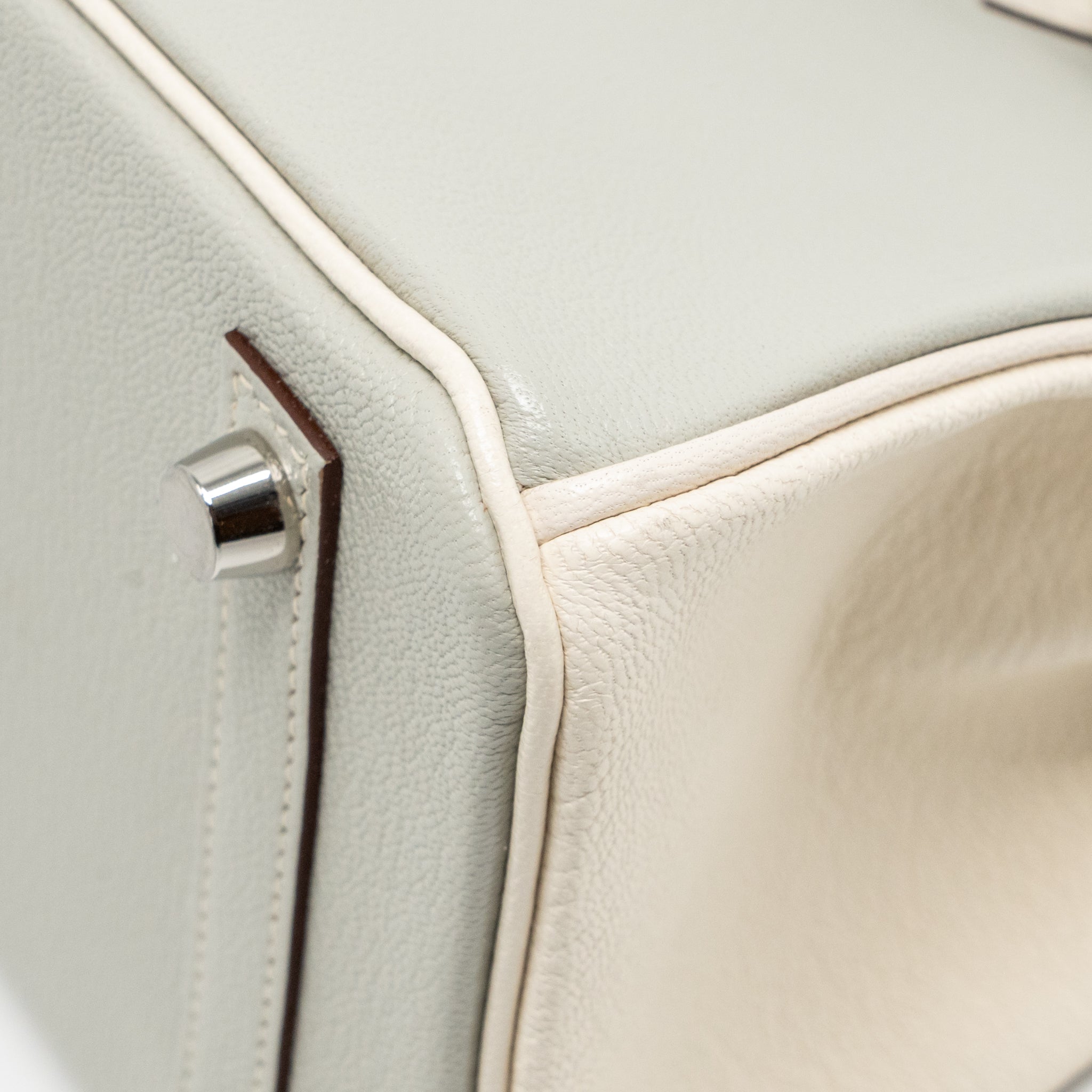 HERMES BIRKIN 25 SPECIAL ORDER CHÈVRE MYSORE GRIS PERLE/CRAIE BRUSHED SHW