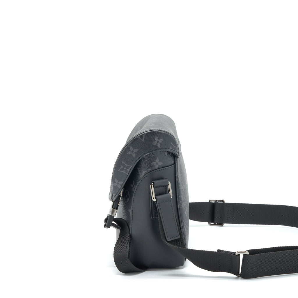 ECLIPSE VOYAGER MESSENGER BAG MONOGRAM CANVAS BLACK YEAR 2020