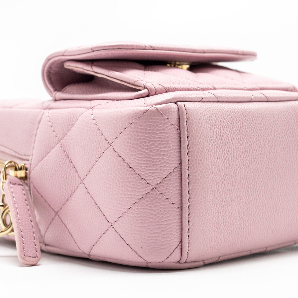 24P CLASSIC MINI BACKPACK SHINY GRAINED CALFSKIN LIGHT PURPLE LGHW (MICROCHIP)