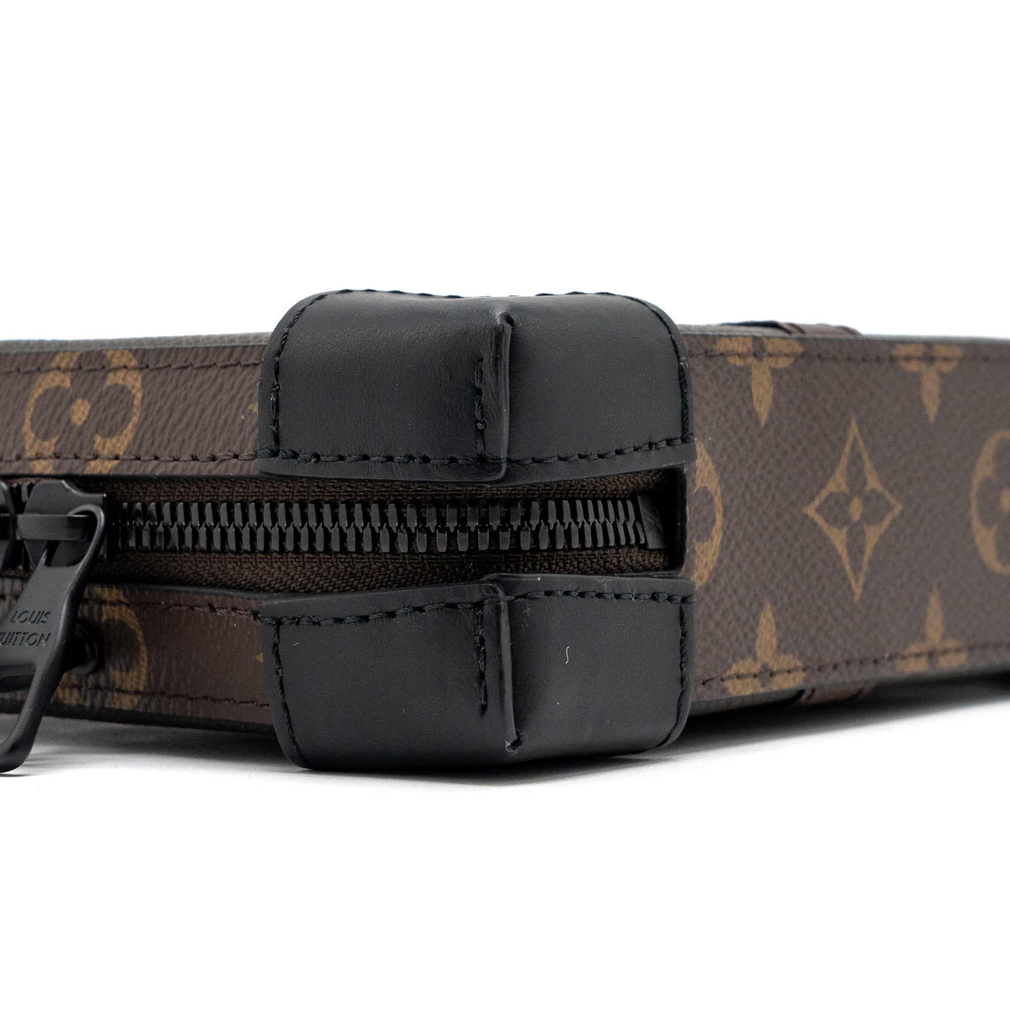 SOFT TRUNK WALLET TAIGA / MONOGRAM CANVAS KHAKI GREEN WITH BLACK HARDWARE
