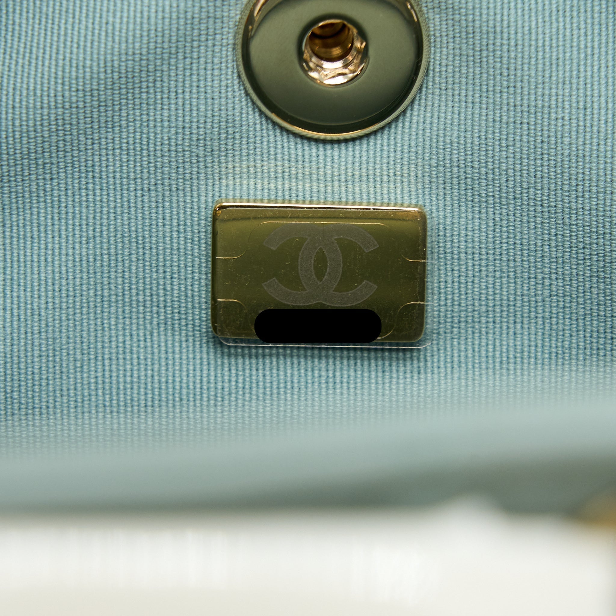 23C DUMA MINI BACKPACK CALFSKIN LIGHT GREY LGHW (MICROCHIP)