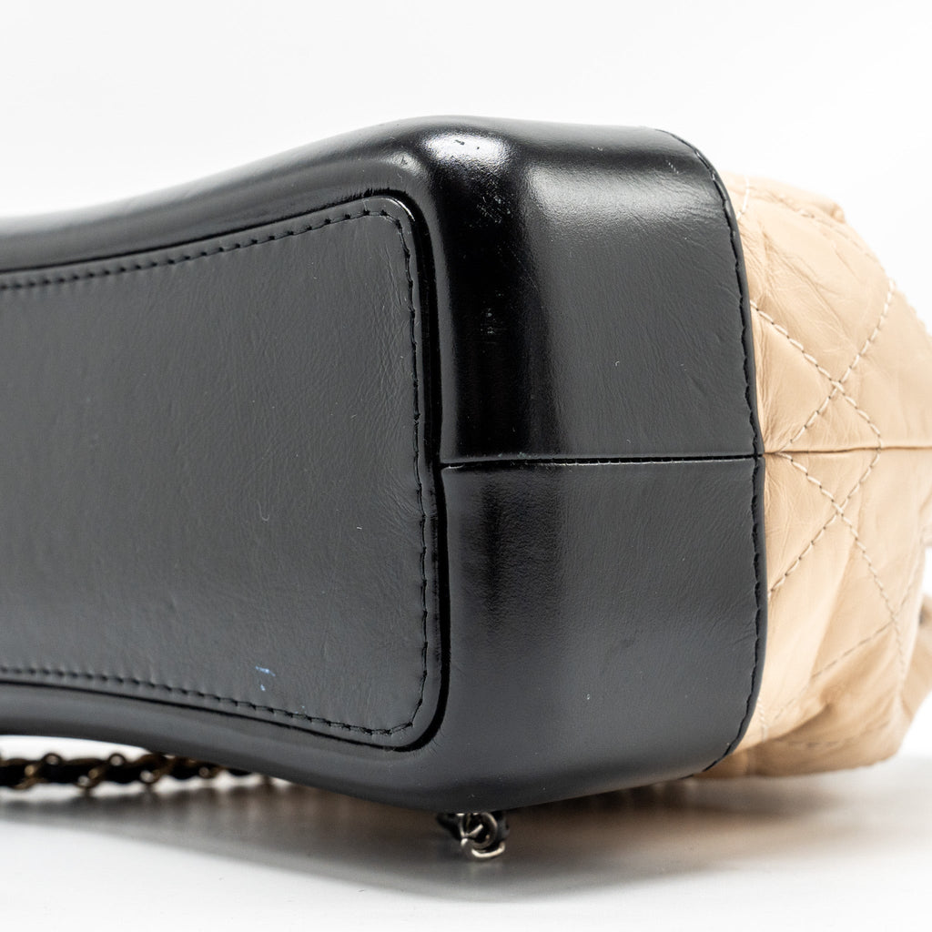 SMALL GABRIELLE BACKPACK AGED CALFSKIN BEIGE/BLACK MULTICOLOUR HARDWARE