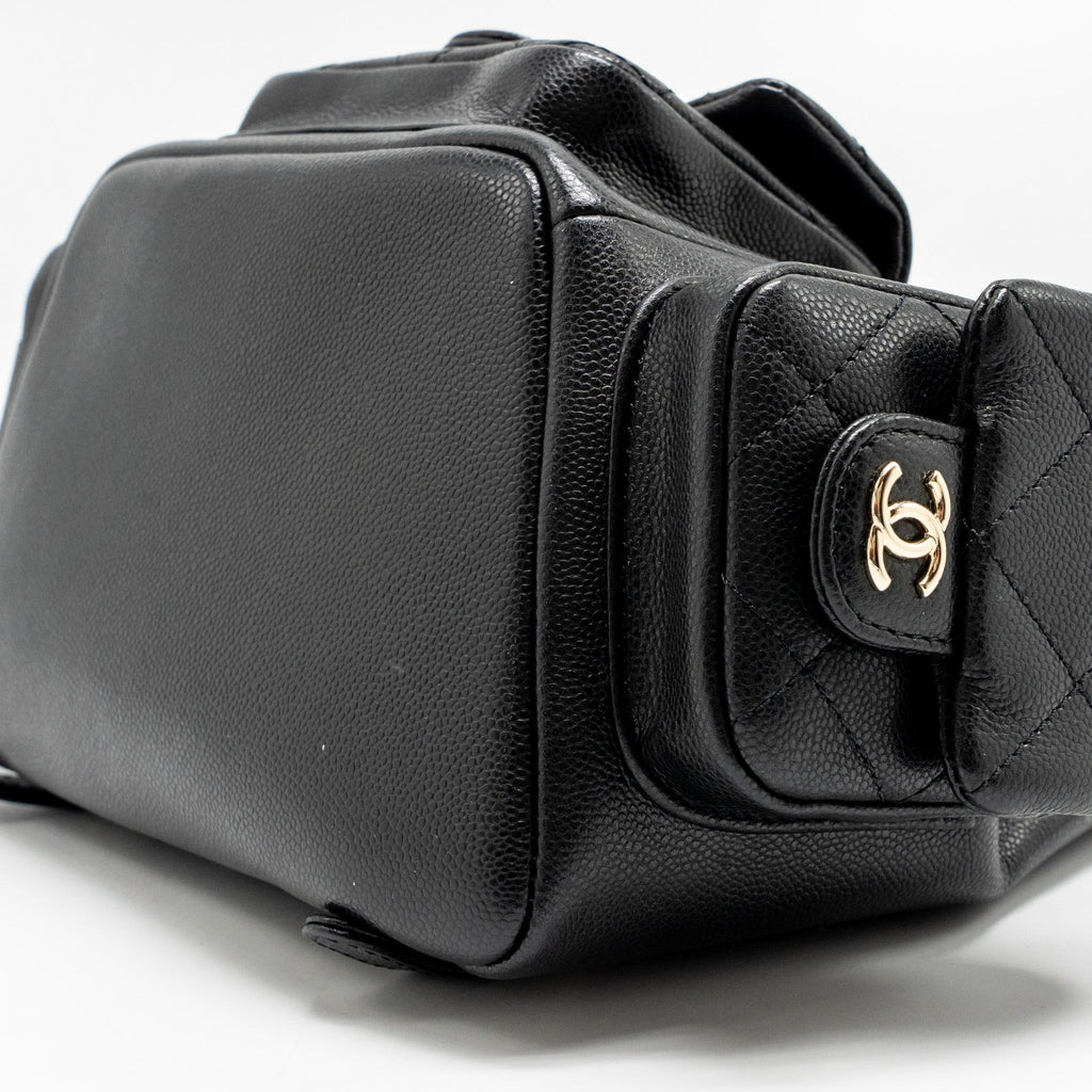TRIPLE POCKET BACKPACK CAVIAR BLACK LGHW (MICROCHIP)