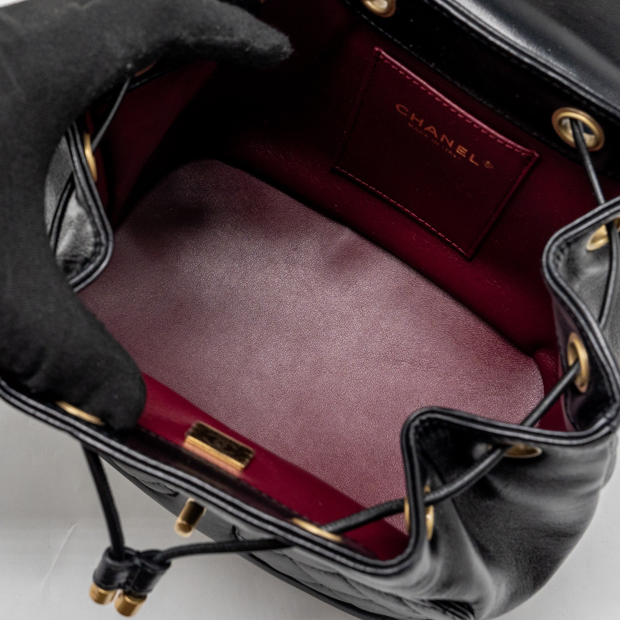 23K MINI BACKPACK LAMBSKIN BLACK GHW (MICROCHIP)