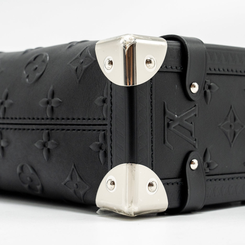 SIDE TRUNK MONOGRAM DEBOSSED CALFSKIN BLACK SHW