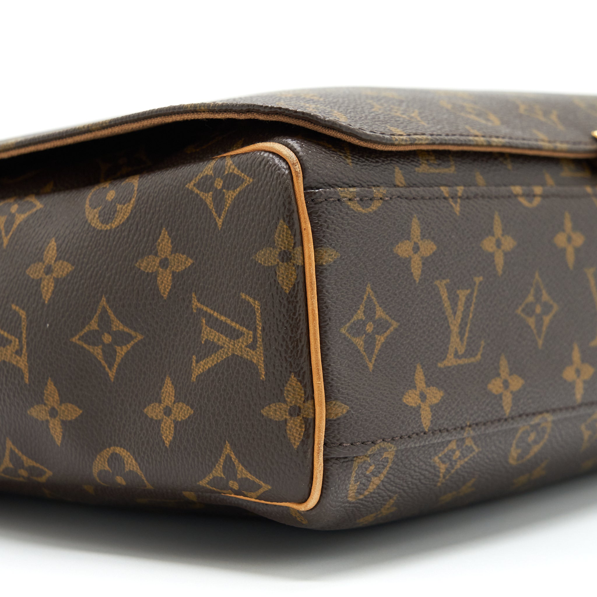 MESSENGER CROSSBODY BAG MONOGRAM CANVAS GHW