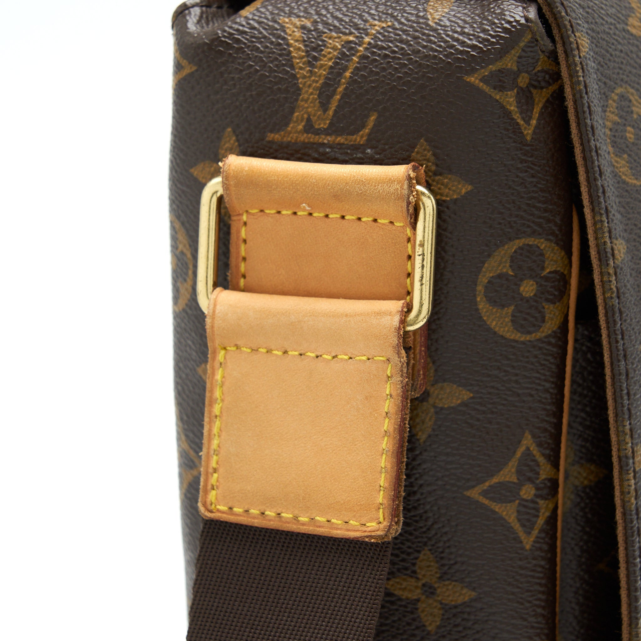 MESSENGER CROSSBODY BAG MONOGRAM CANVAS GHW