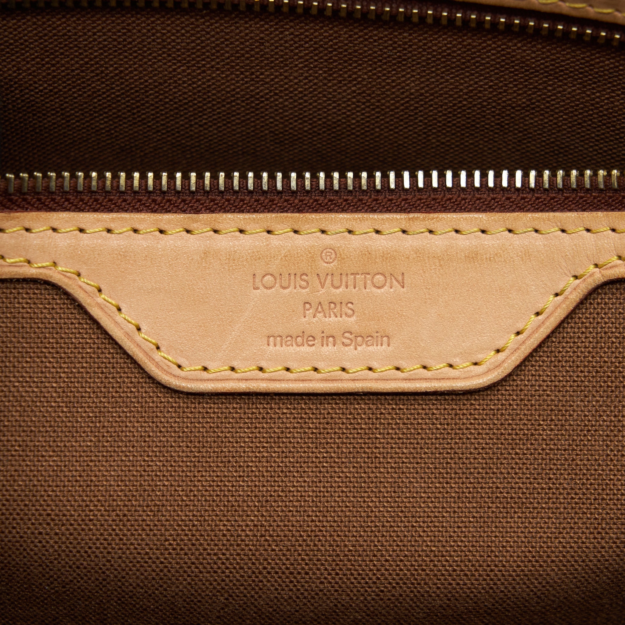 MESSENGER CROSSBODY BAG MONOGRAM CANVAS GHW