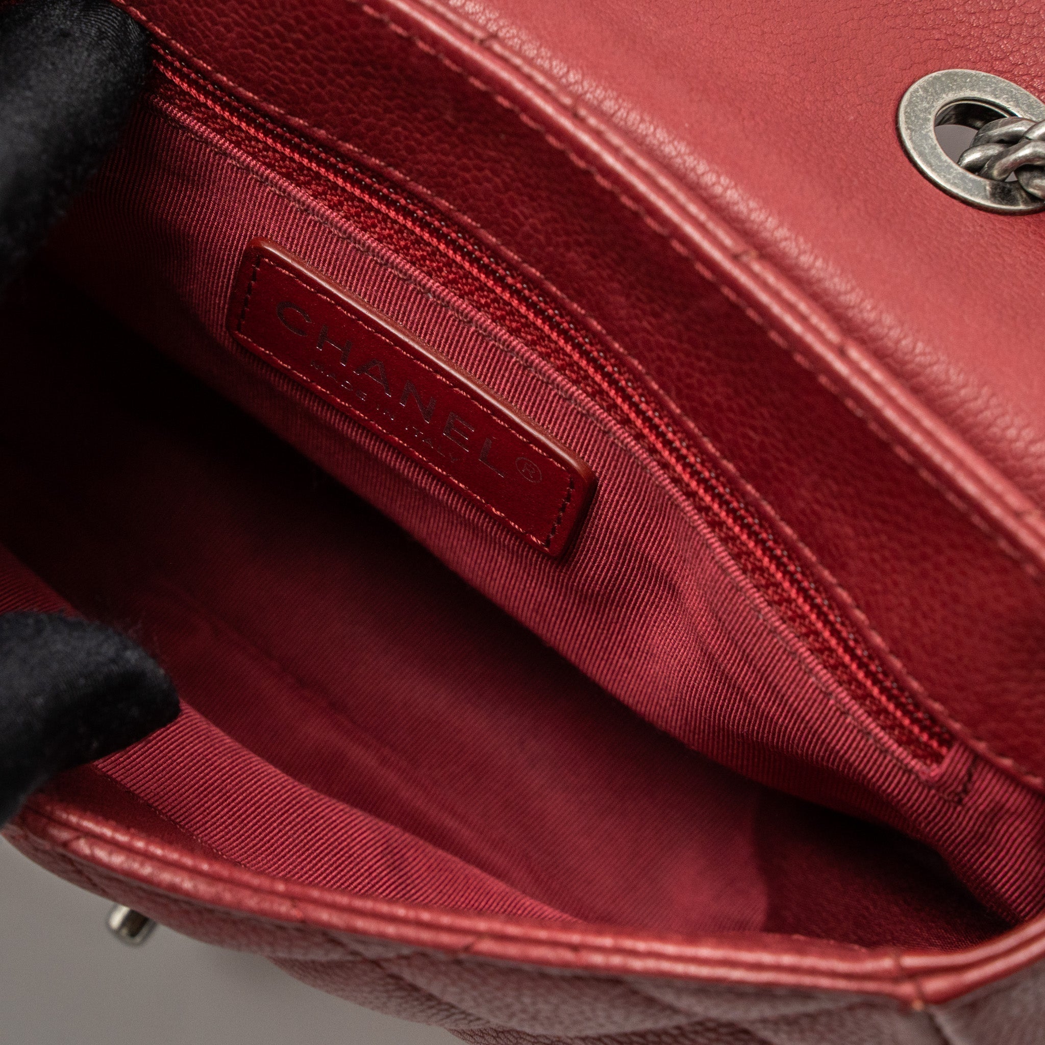 ROUND CROSSBODY MESSENGER BAG CAVIAR RED BRUSHED GOLD/RUTHENIUM SILVER HARDWARE