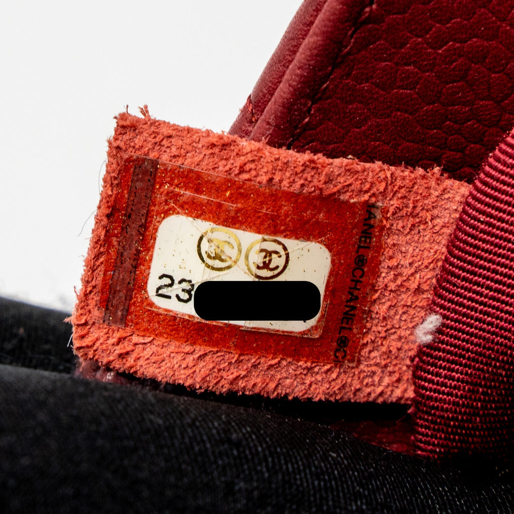 ROUND CROSSBODY MESSENGER BAG CAVIAR RED BRUSHED GOLD/RUTHENIUM SILVER HARDWARE