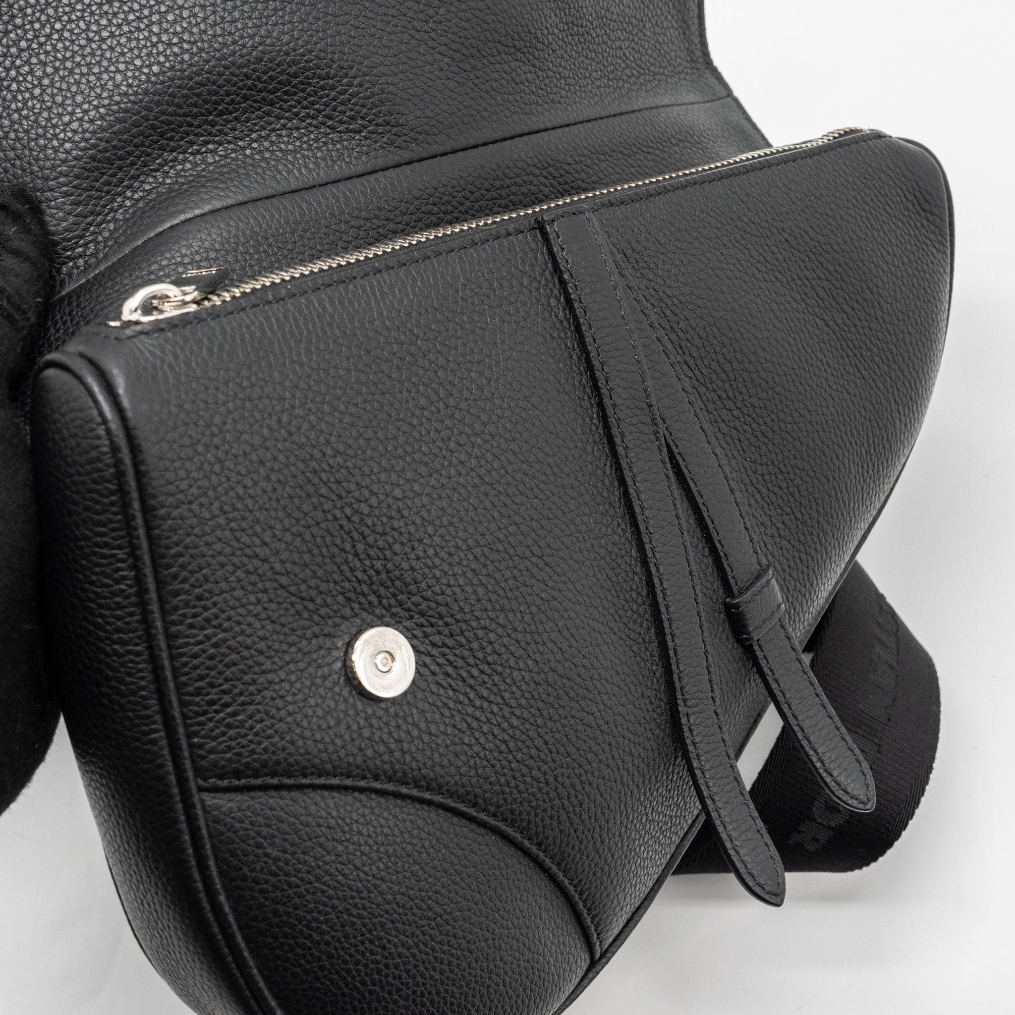 HOMME SADDLE BAG CALFSKIN BLACK SHW