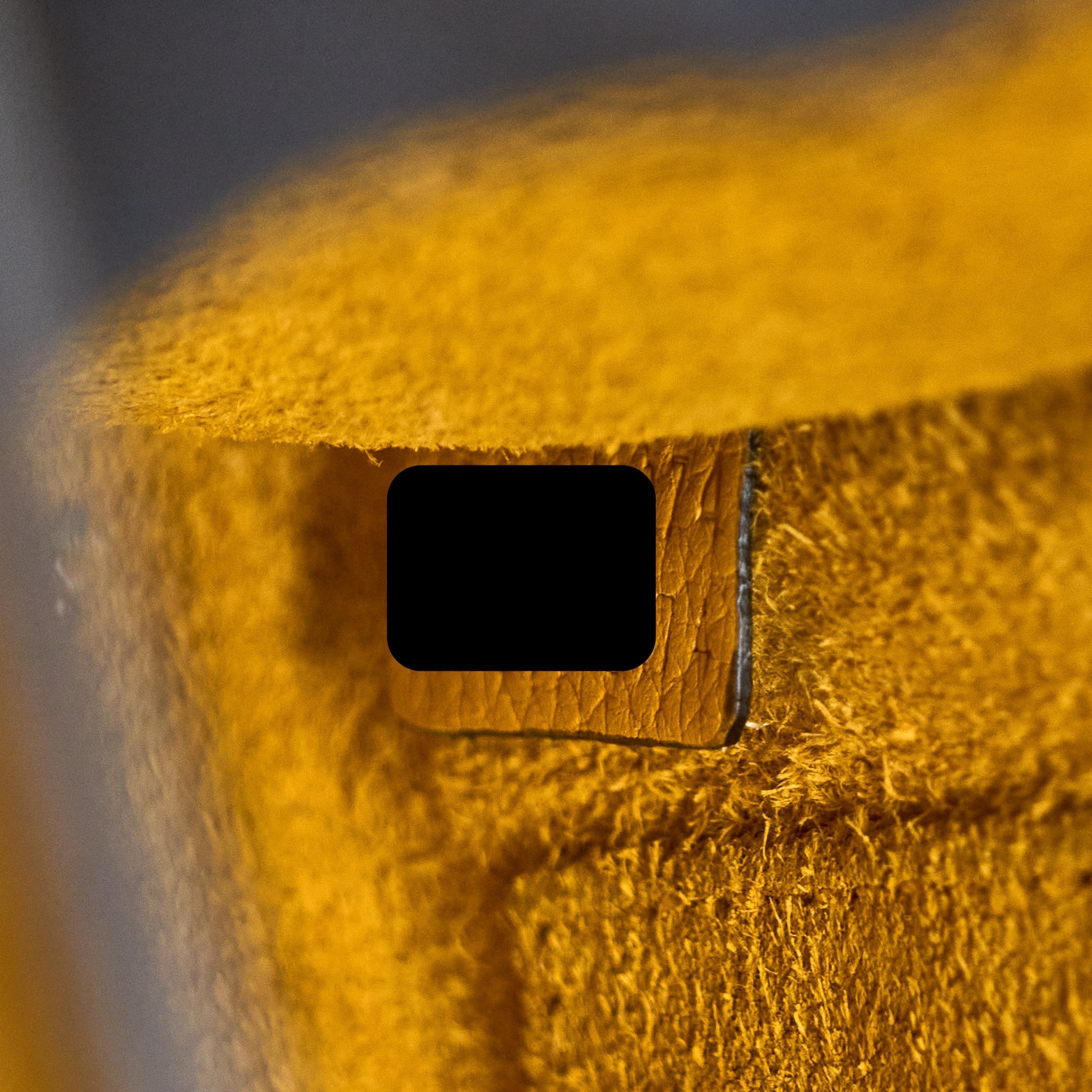 NANO LUGGAGE BAG CALFSKIN YELLOW SHW
