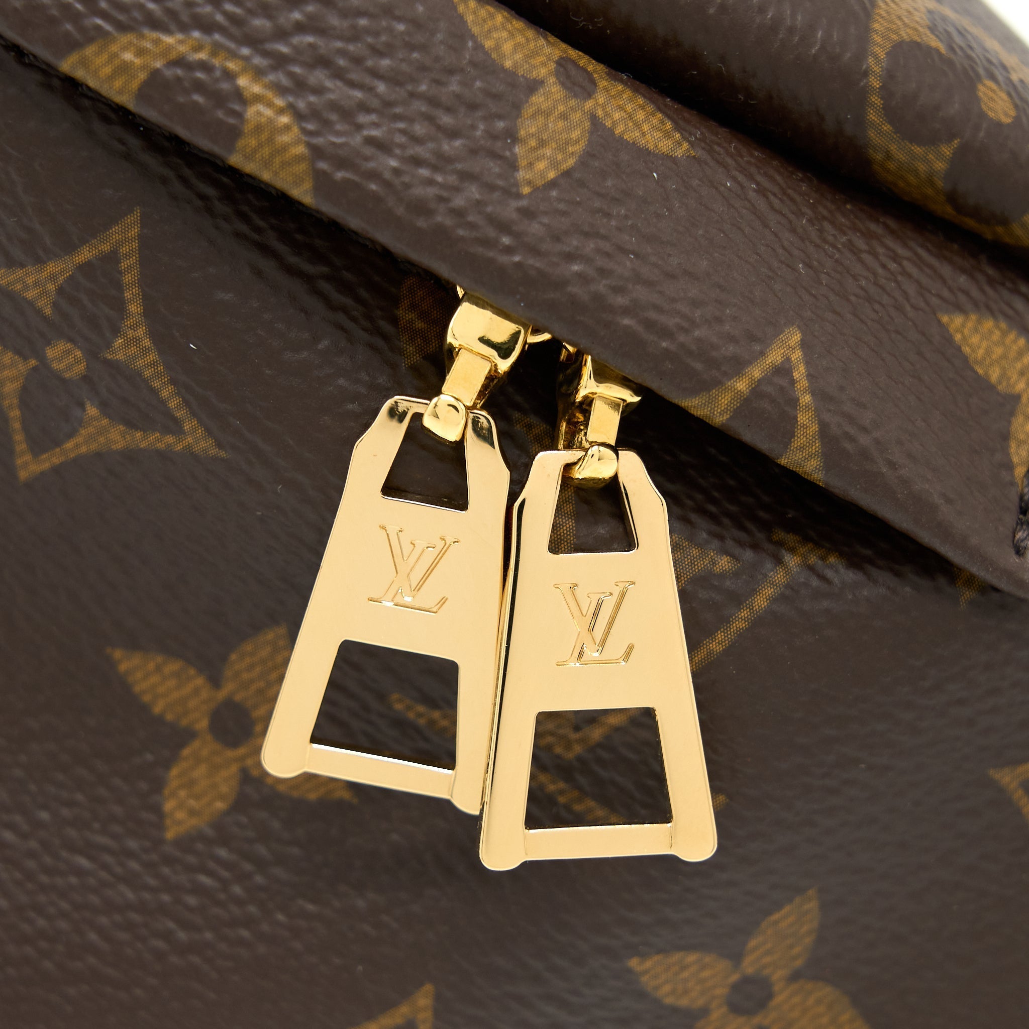 BUMBAG MONOGRAM CANVAS GHW
