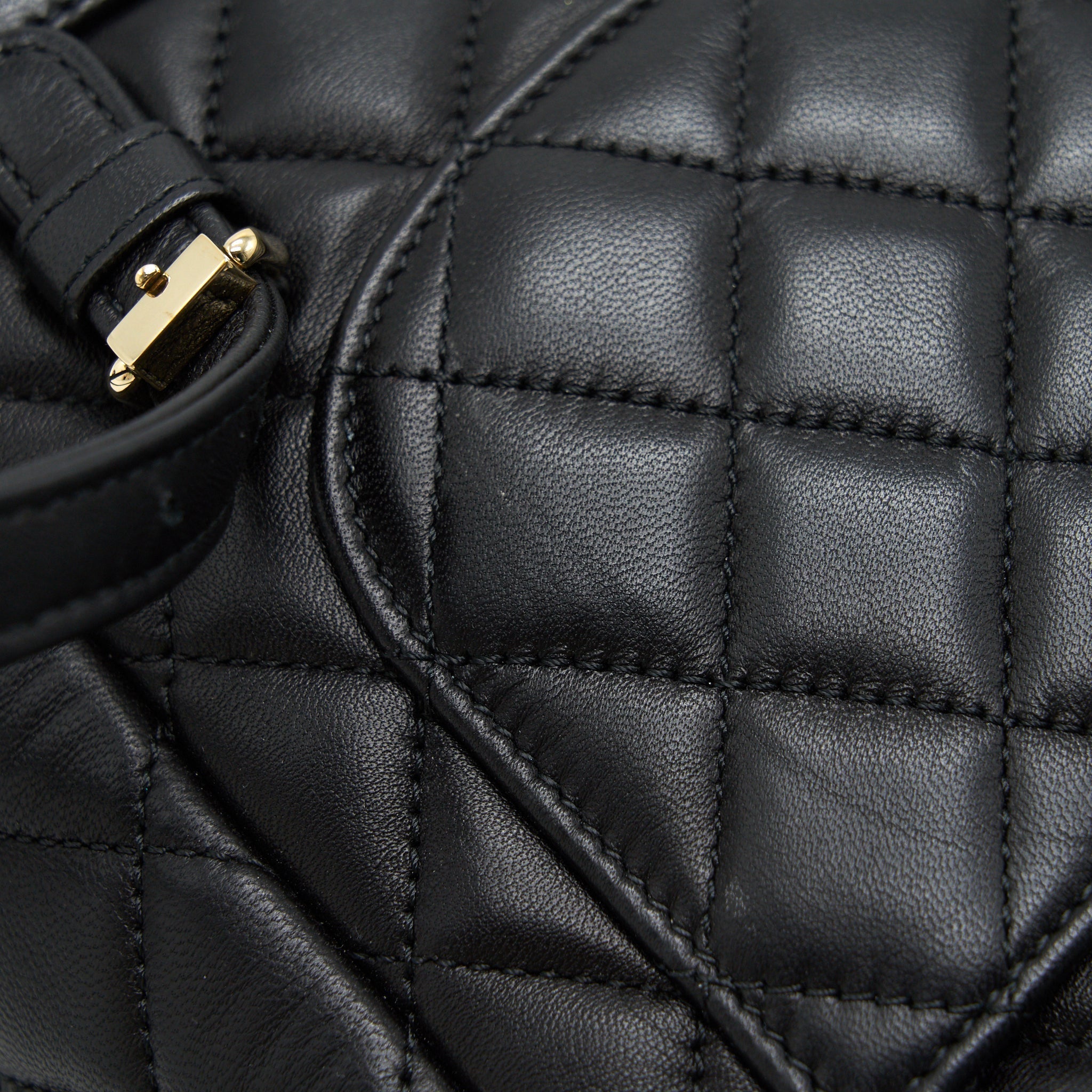 QUILTED LAMBSKIN URBAN SPIRIT BACKPACK BLACK GHW