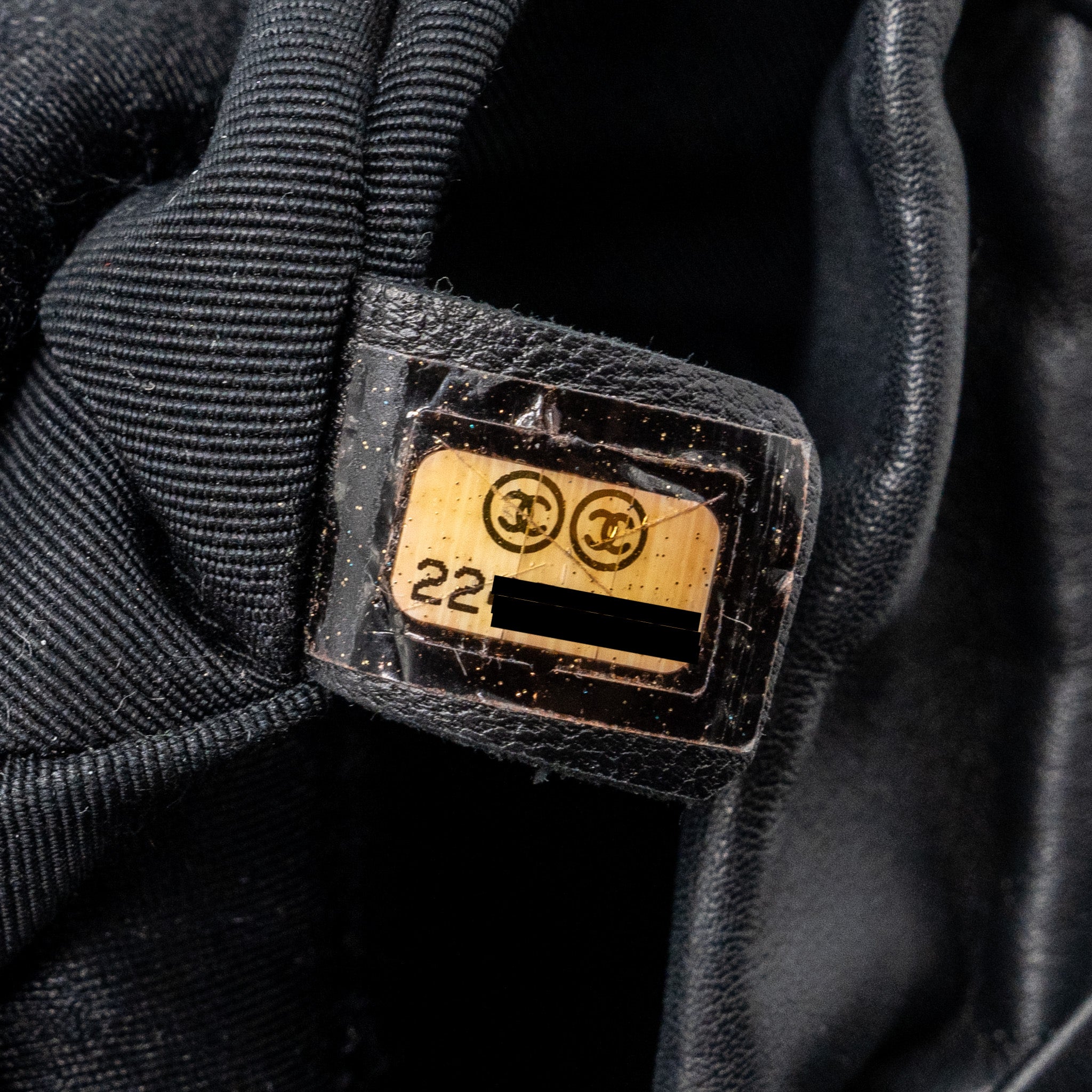 SMALL URBAN SPIRIT BACKPACK CHEVRON CALFSKIN BLACK SHW