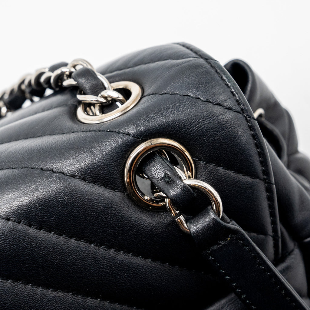 SMALL URBAN SPIRIT BACKPACK CHEVRON CALFSKIN BLACK SHW