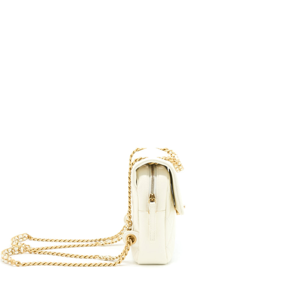 22P FLAP BACKPACK CAVIAR WHITE BRUSHED GHW (MICROCHIP)