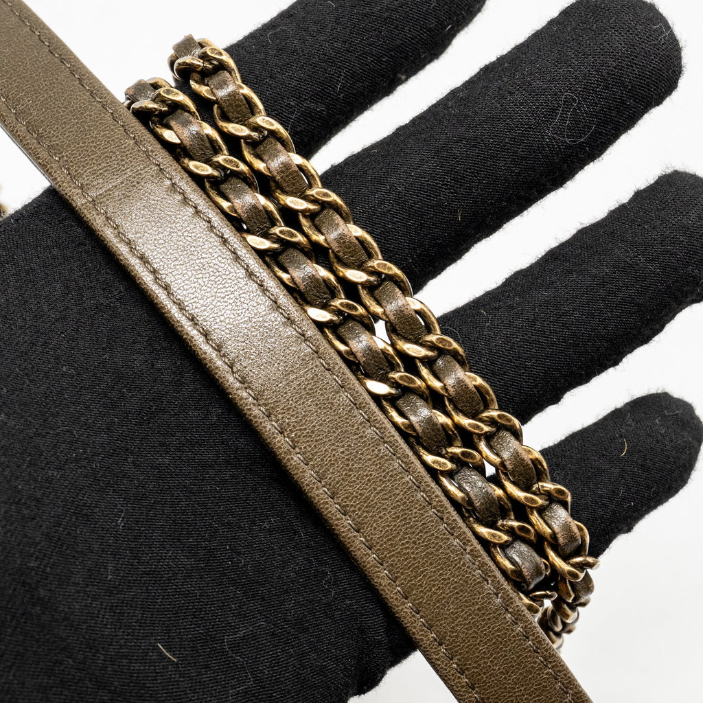 QUILTED MESSENGER FLAP BAG LAMBSKIN OLIVE GREEN MULTICOLOUR HARDWARE