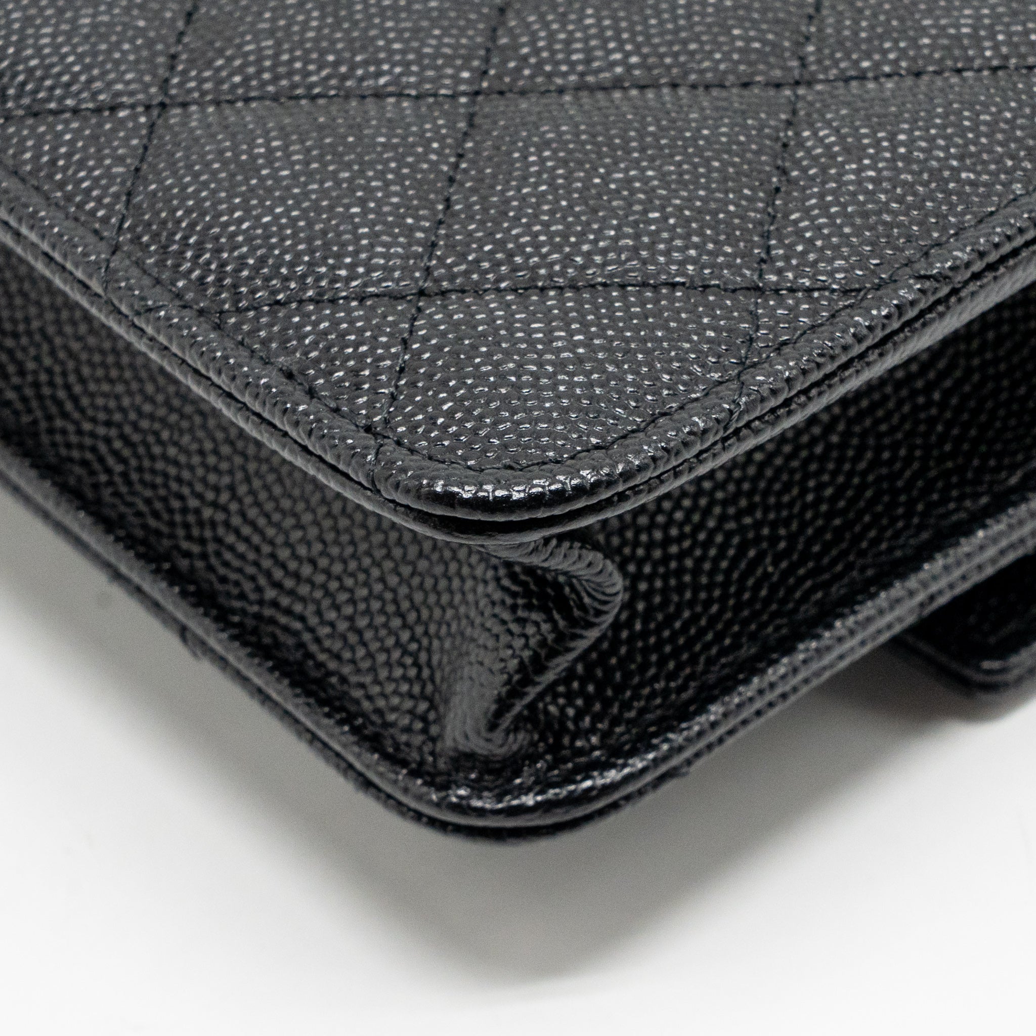 25C QUILTED CC TOP HANDLE MINI BACKPACK CAVIAR BLACK LGHW (MICROCHIP)