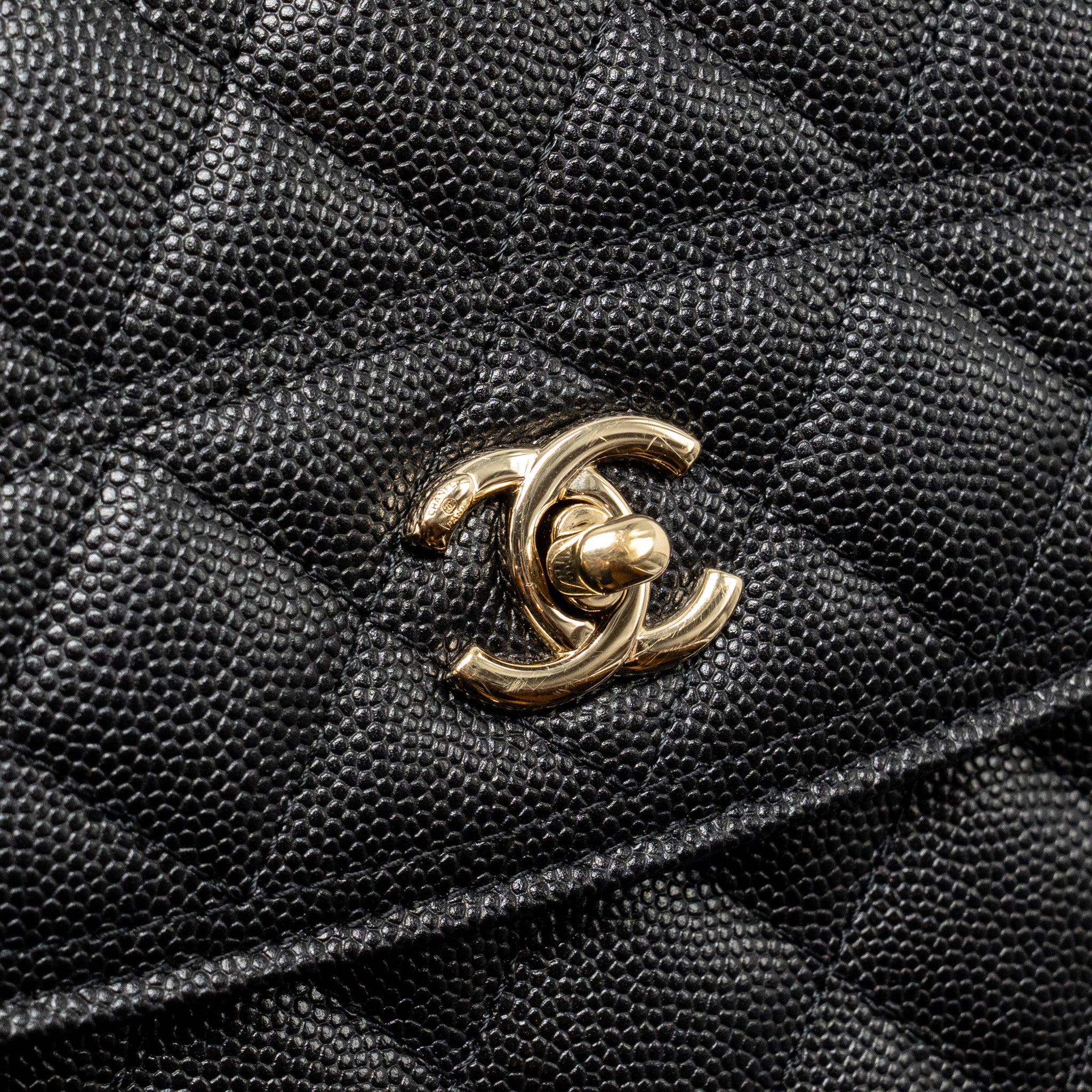 25C QUILTED CC TOP HANDLE MINI BACKPACK CAVIAR BLACK LGHW (MICROCHIP)