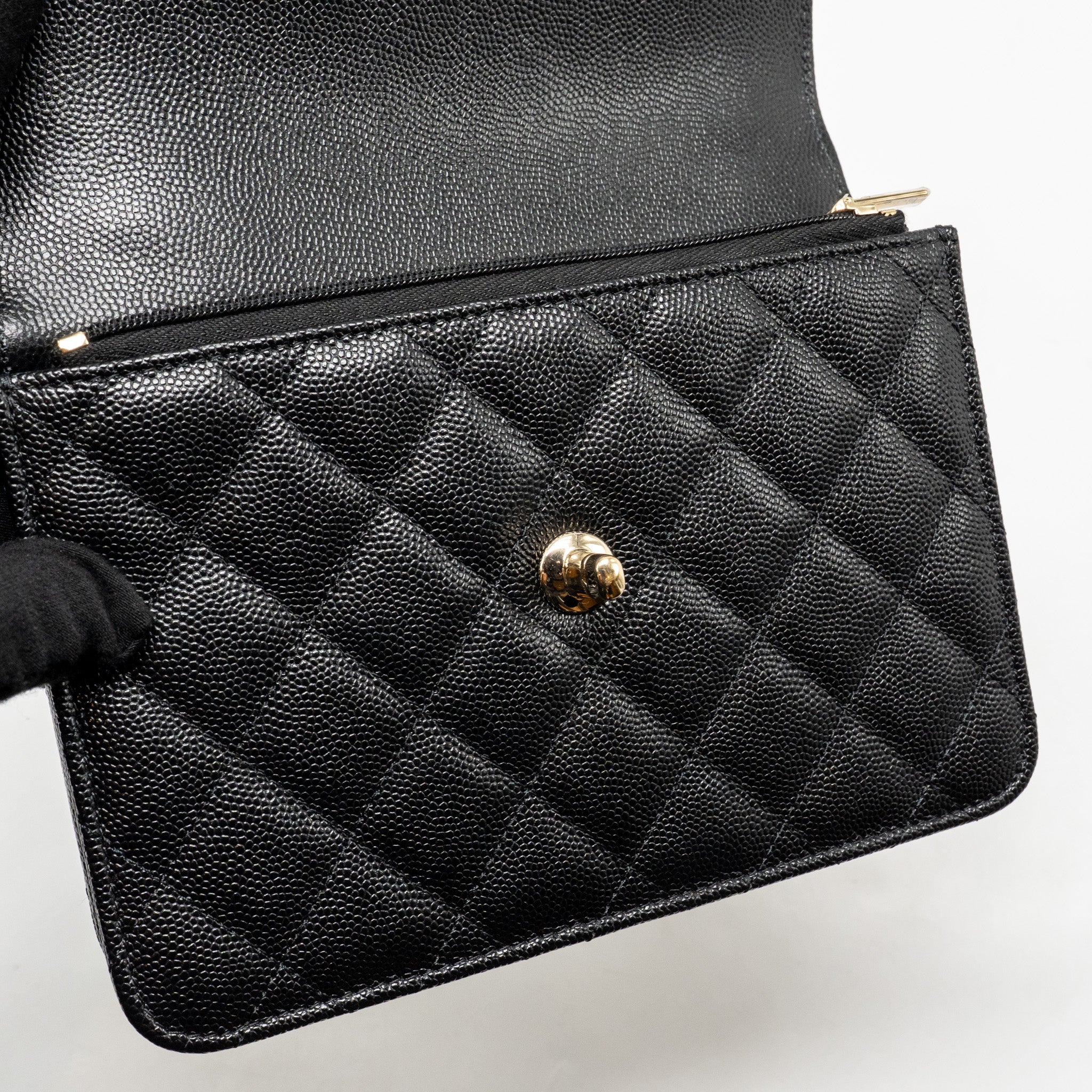 25C QUILTED CC TOP HANDLE MINI BACKPACK CAVIAR BLACK LGHW (MICROCHIP)