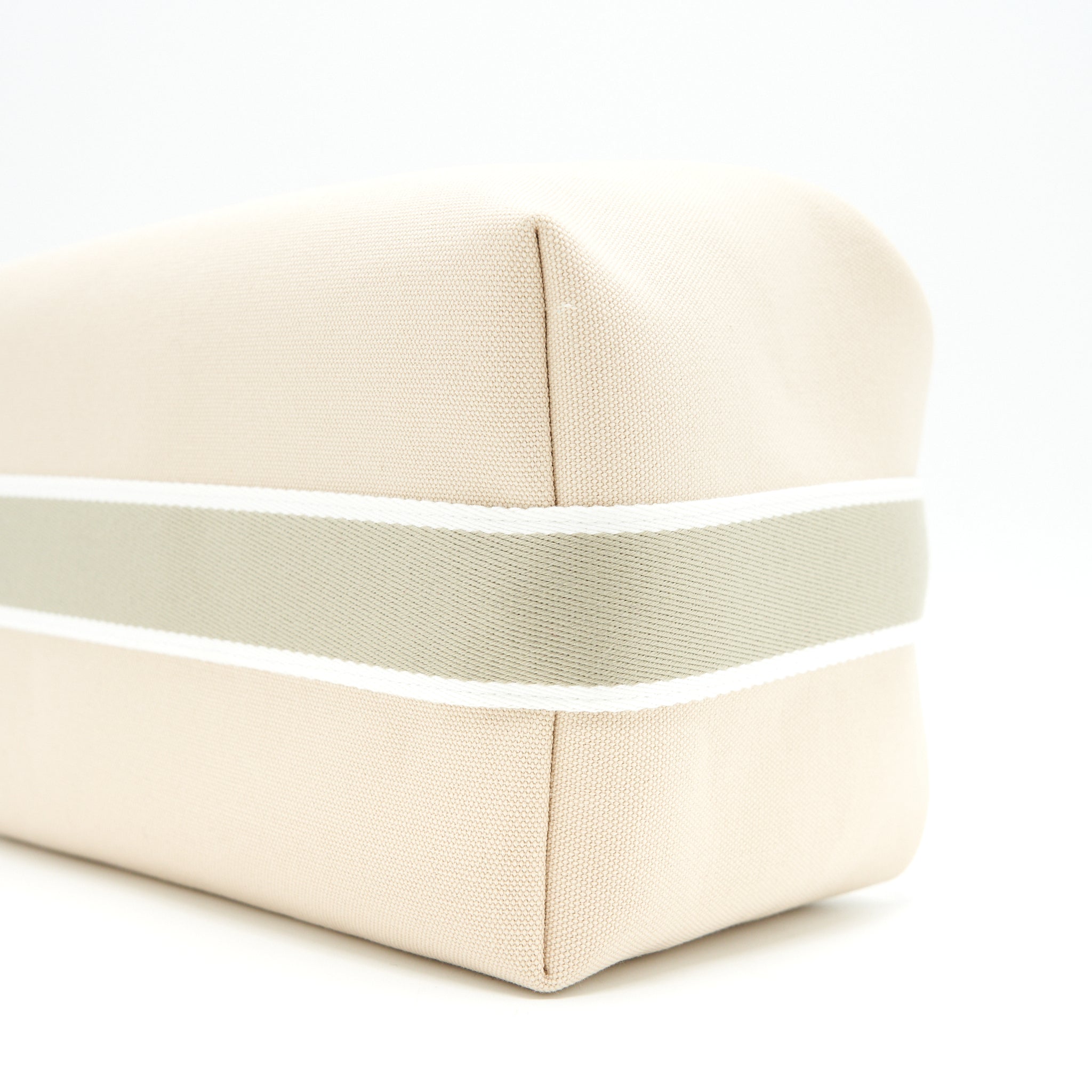 BRIDE-A-BRAC TRAVEL CASE LARGE MODEL