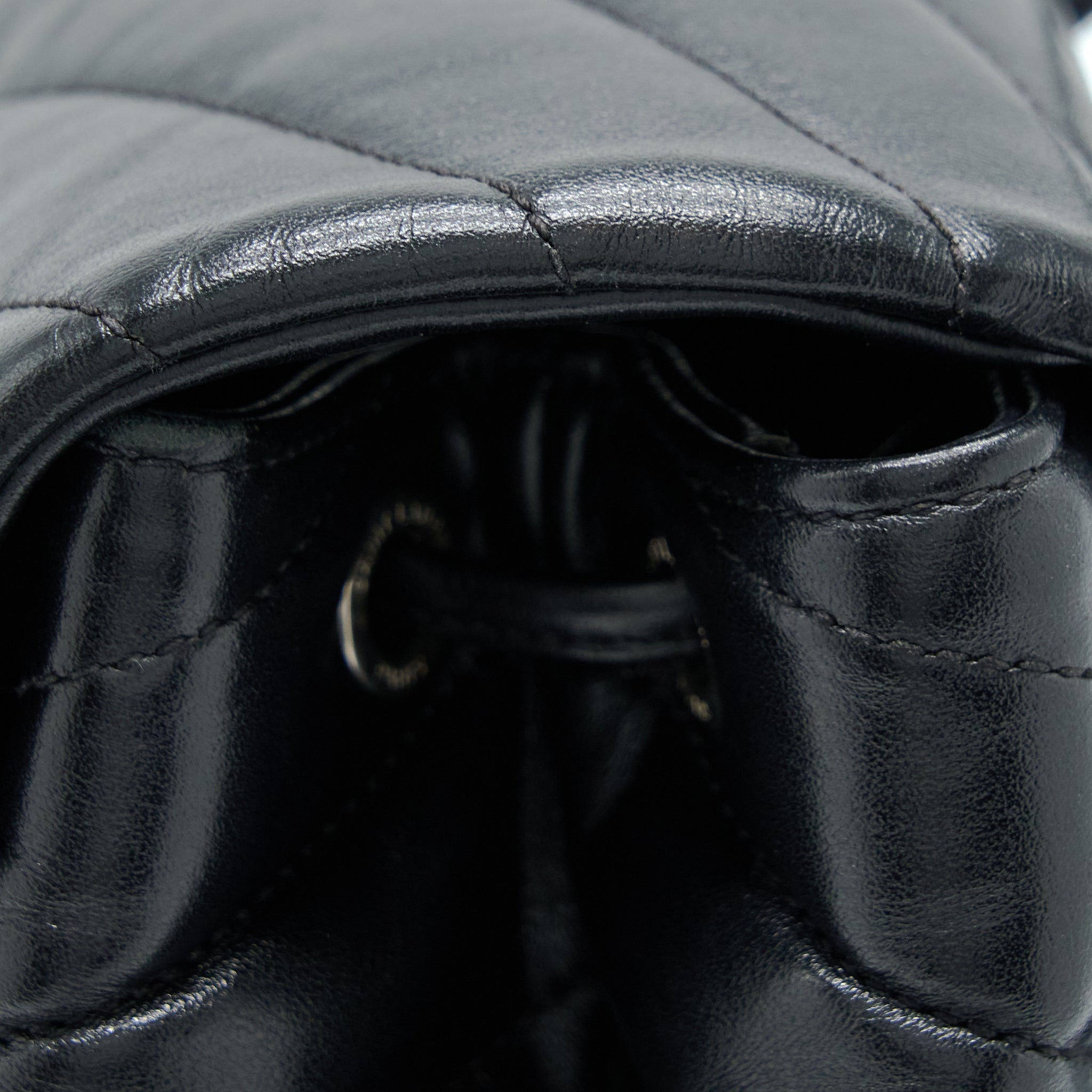 /YSL LOU LOU BACKPACK BLACK SHW